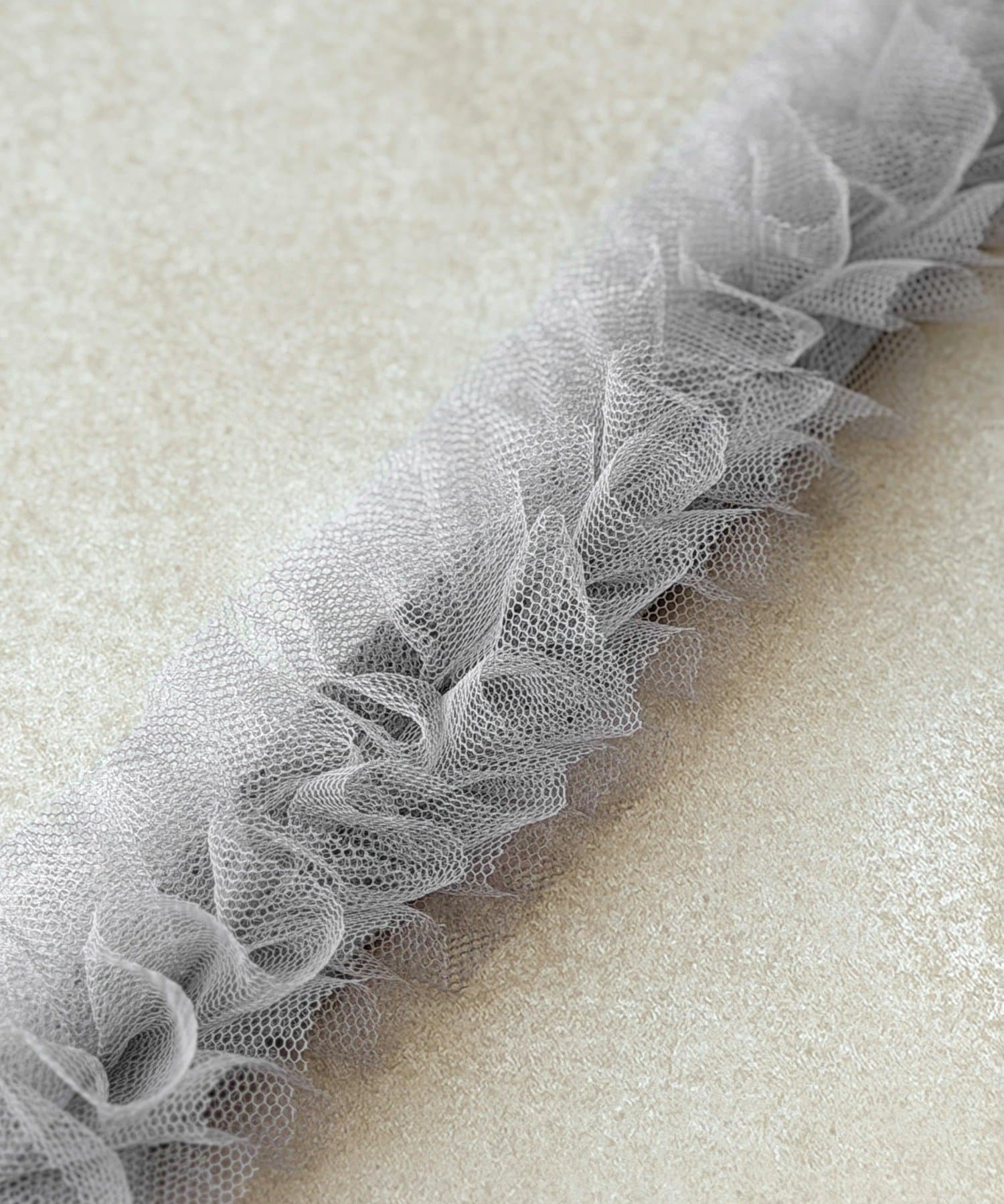 3COINS(スリーコインズ) チュールフリルスマホショルダー