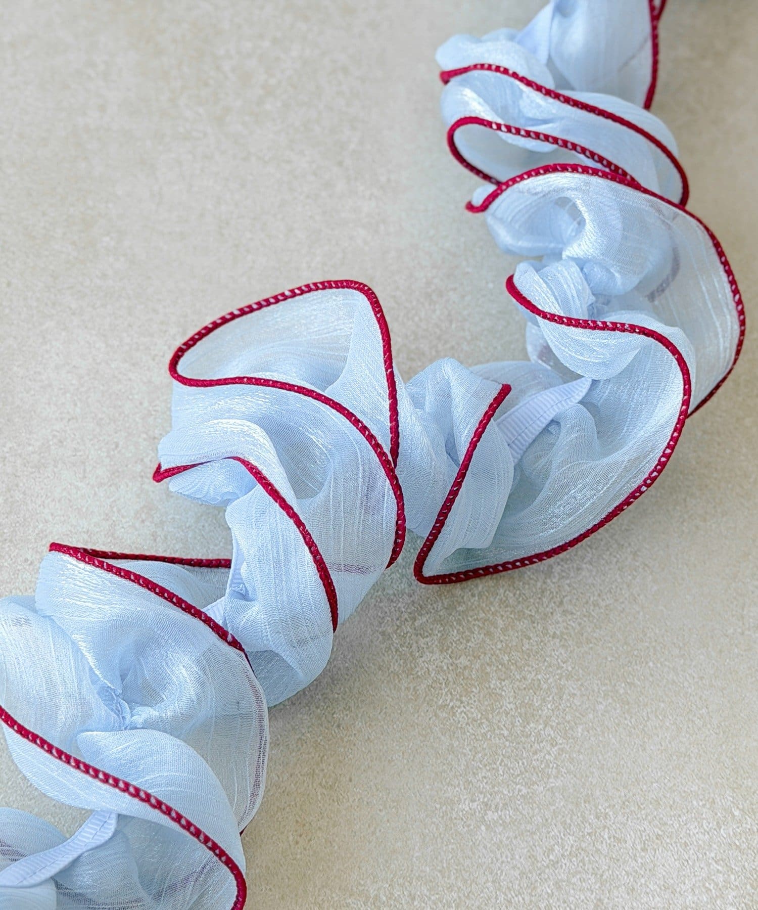 3COINS(スリーコインズ) オーガンジースマホショルダー