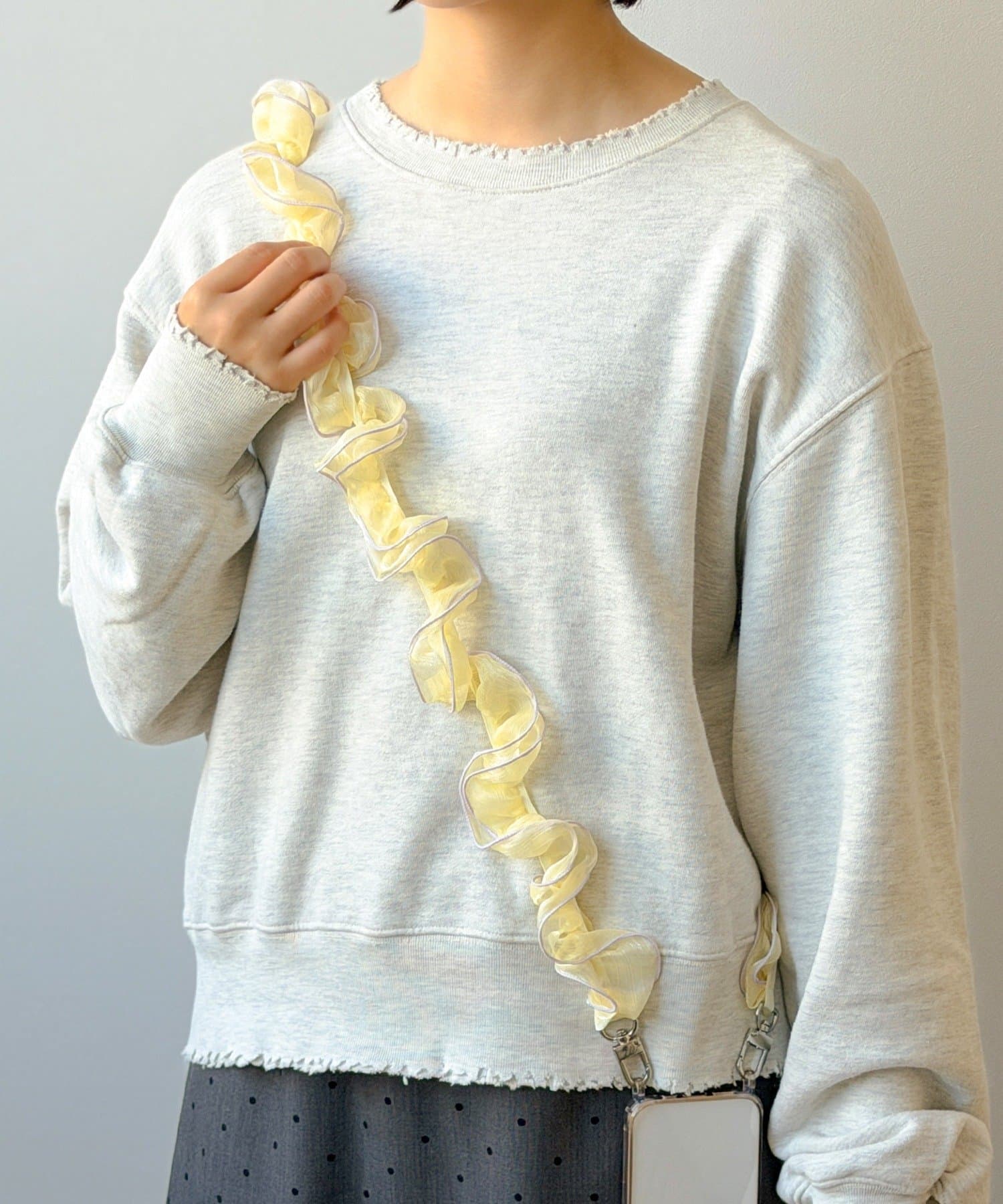 3COINS(スリーコインズ) オーガンジースマホショルダー