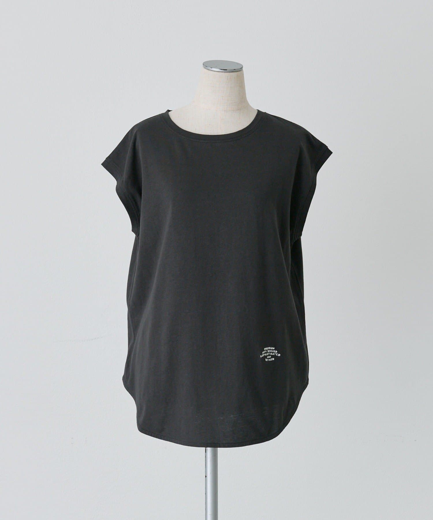 PUAL CE CIN(ピュアルセシン) 【汗ジミ防止加工】ワンポイントロゴ刺繍フレンチスリーブTシャツ