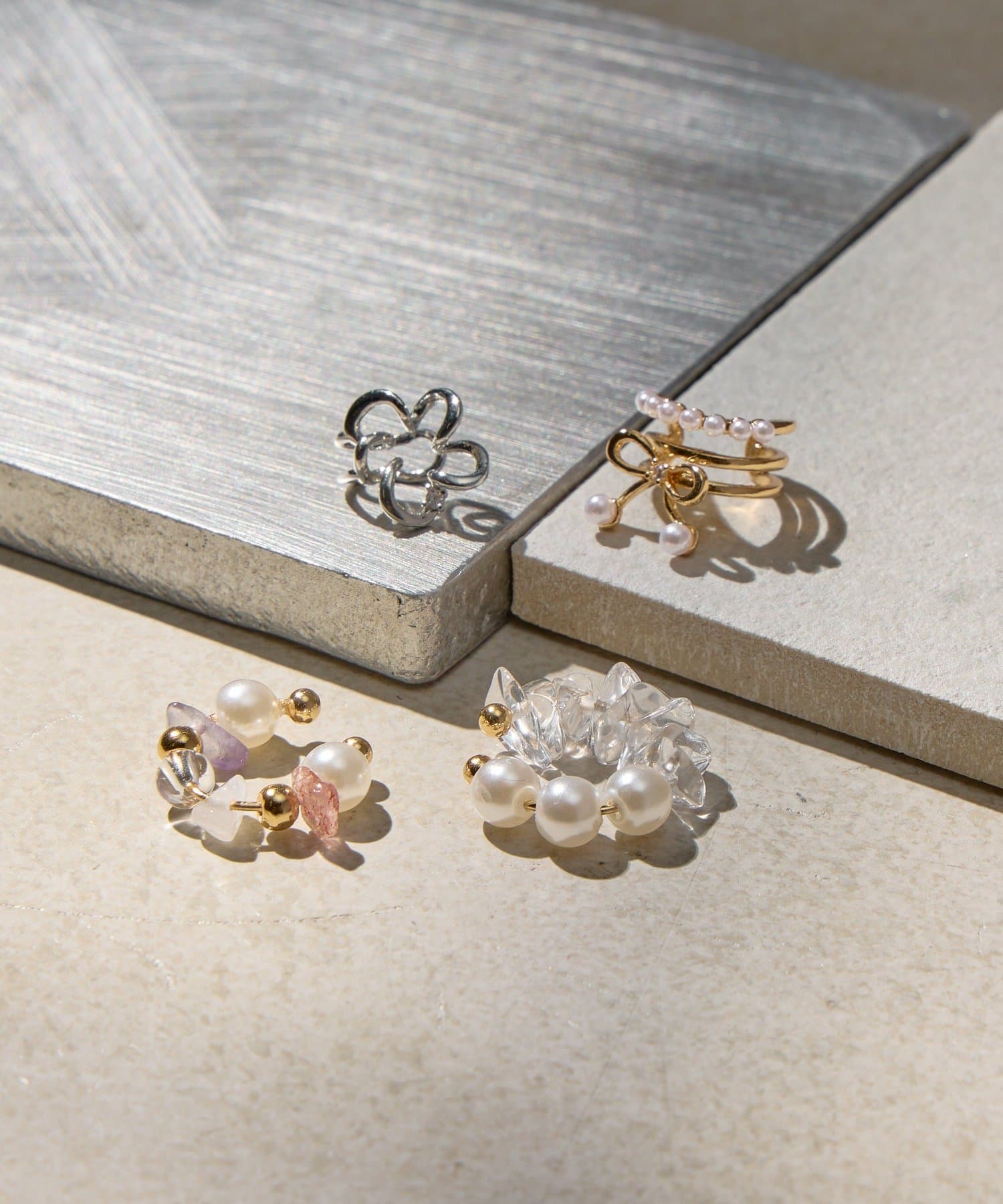 Lattice(ラティス) パールリボンイヤカフ