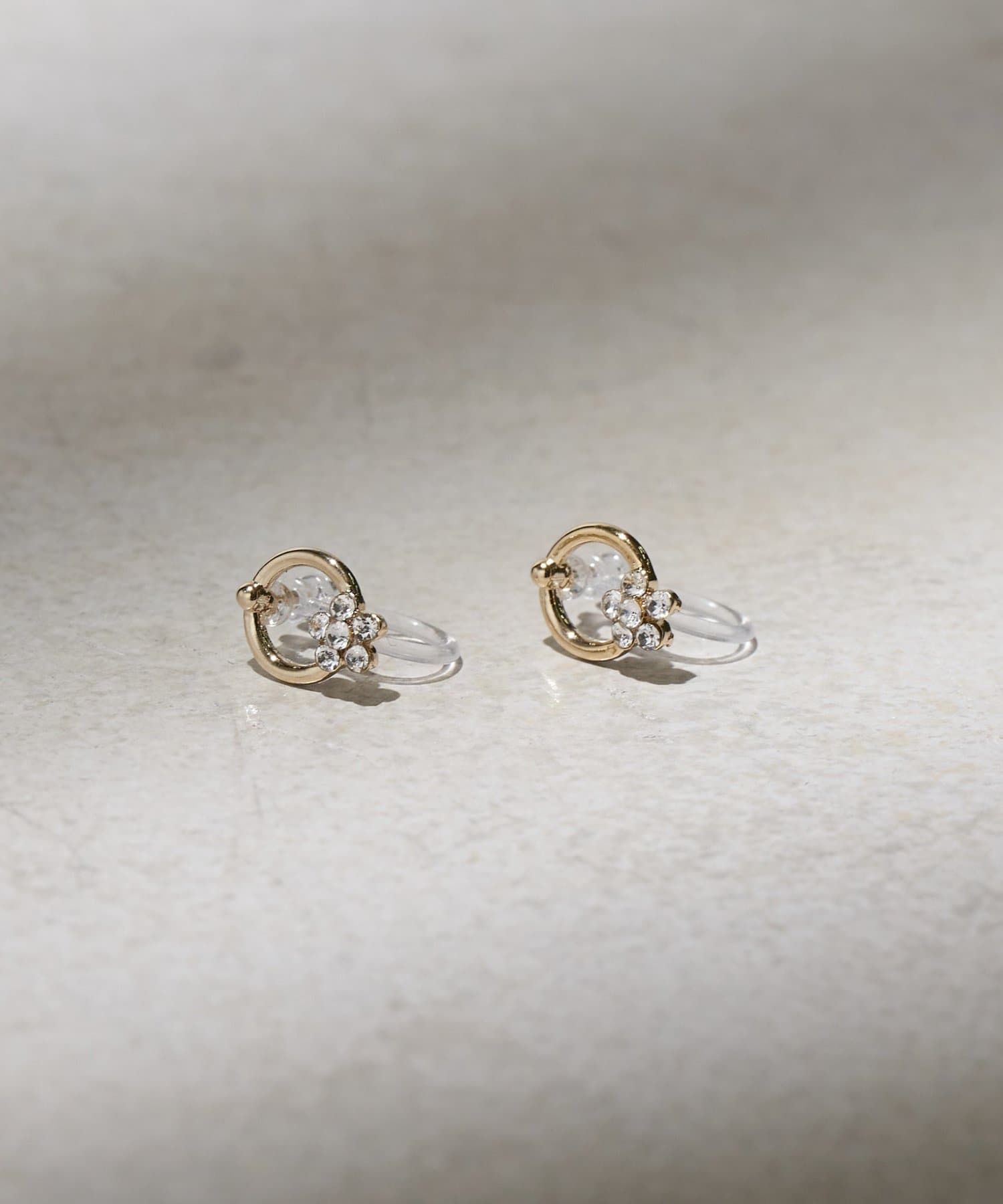 Lattice(ラティス) ＜樹脂＞フラワーストーンイヤリング