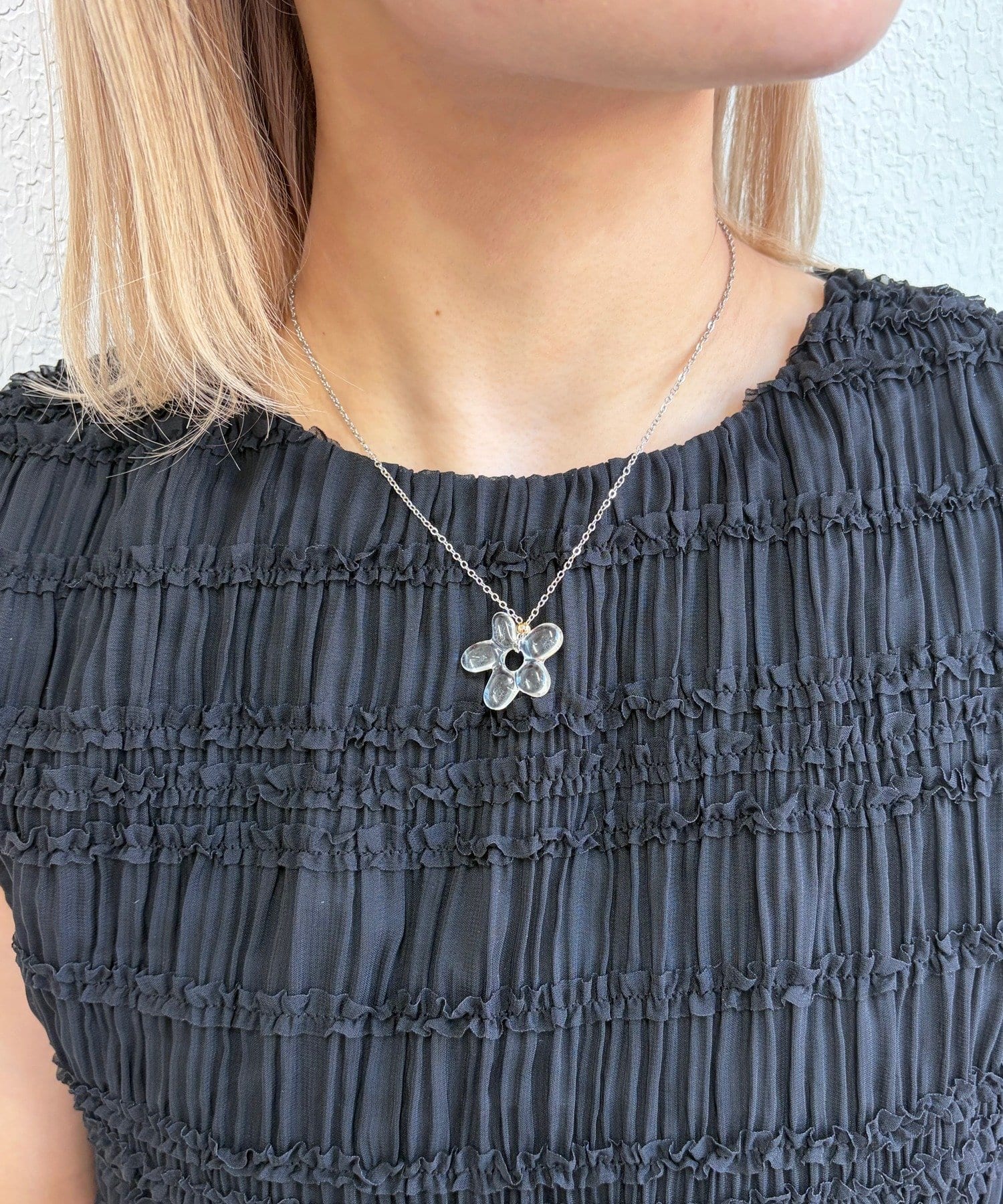 Lattice(ラティス) クリアフラワーネックレス