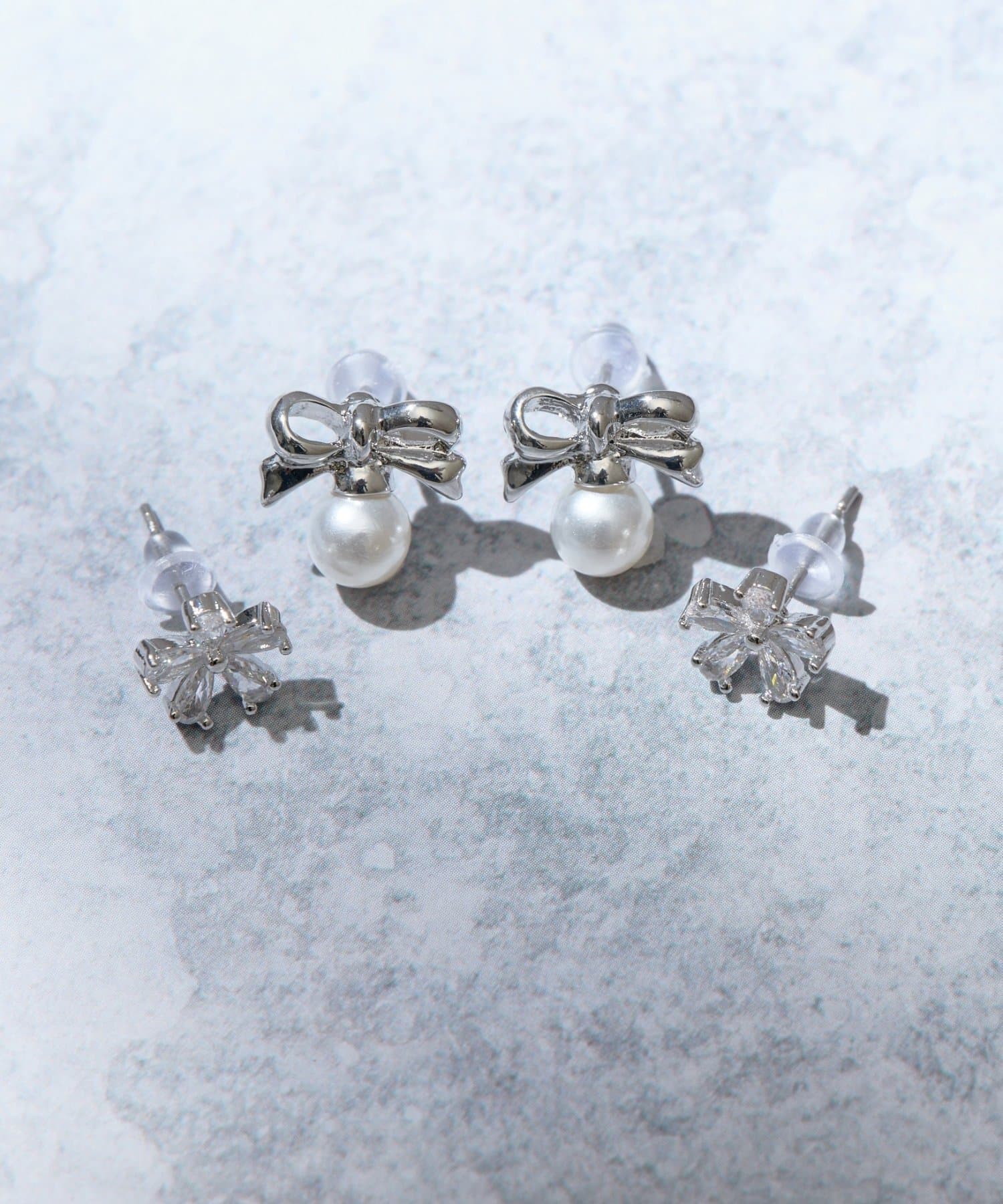 Lattice(ラティス) フラワーリボンピアスセット(4P)