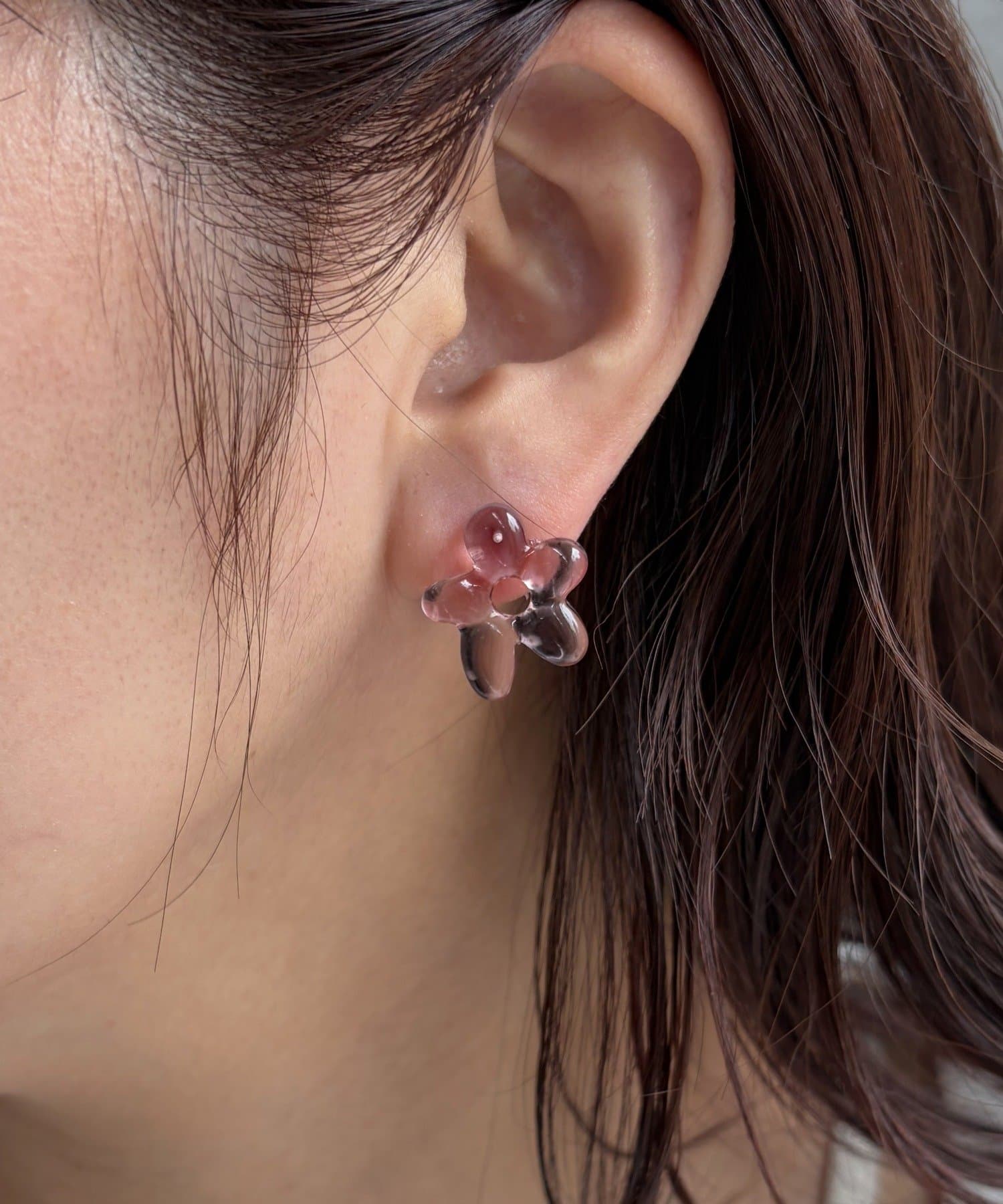 Lattice(ラティス) クリアフラワーピアス