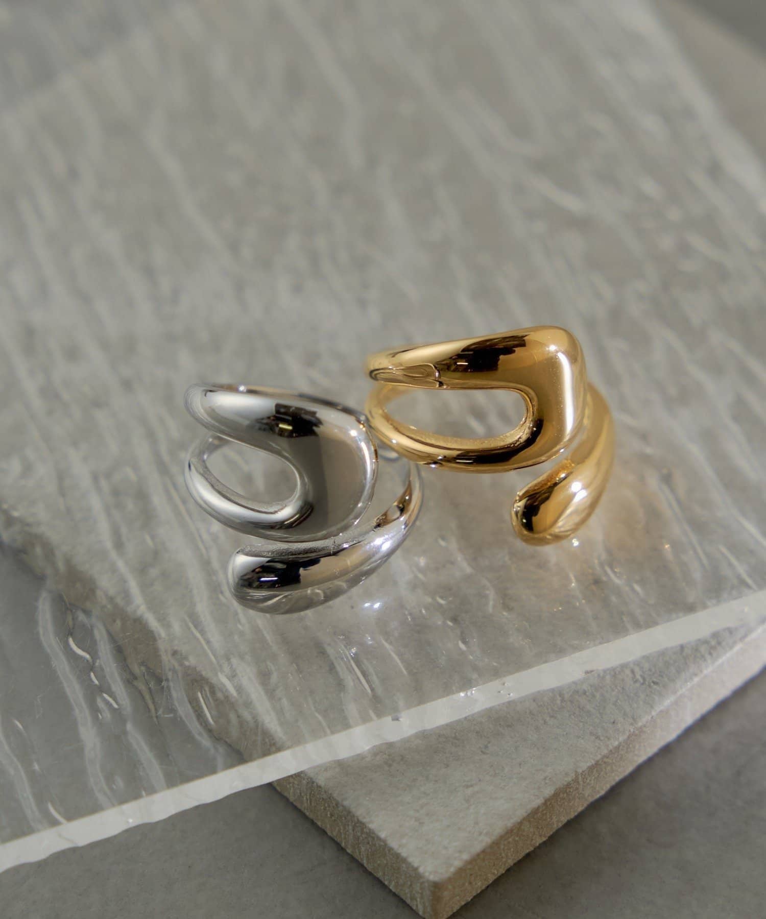 Lattice(ラティス) ＜ステンレス＞うねうねリング