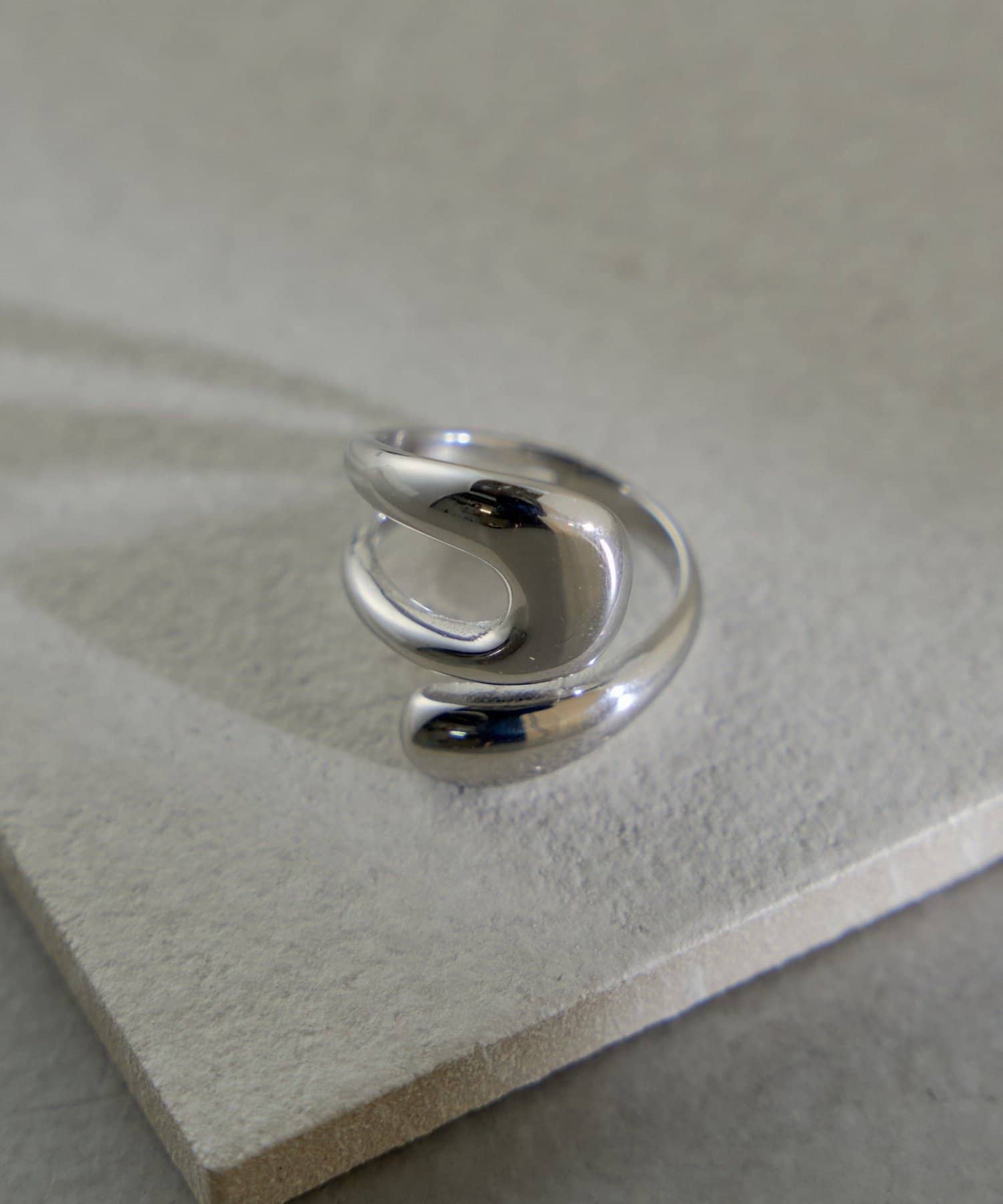 Lattice(ラティス) ＜ステンレス＞うねうねリング