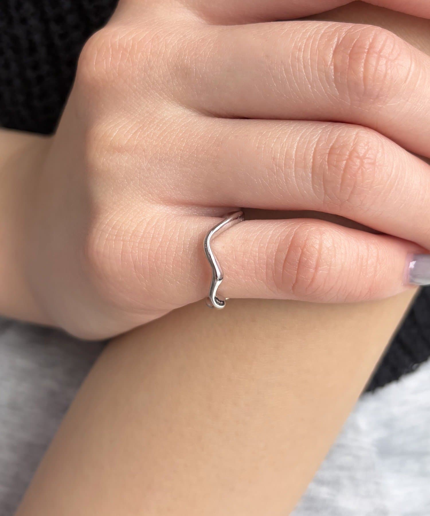 Lattice(ラティス) ウェーブピンキーリング