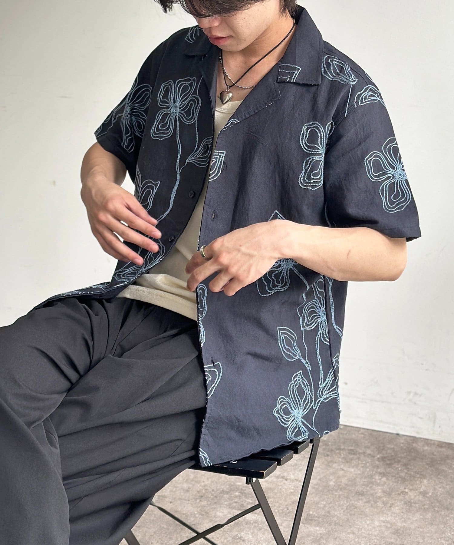 CPCM(シーピーシーエム) 総柄刺繍開襟シャツ