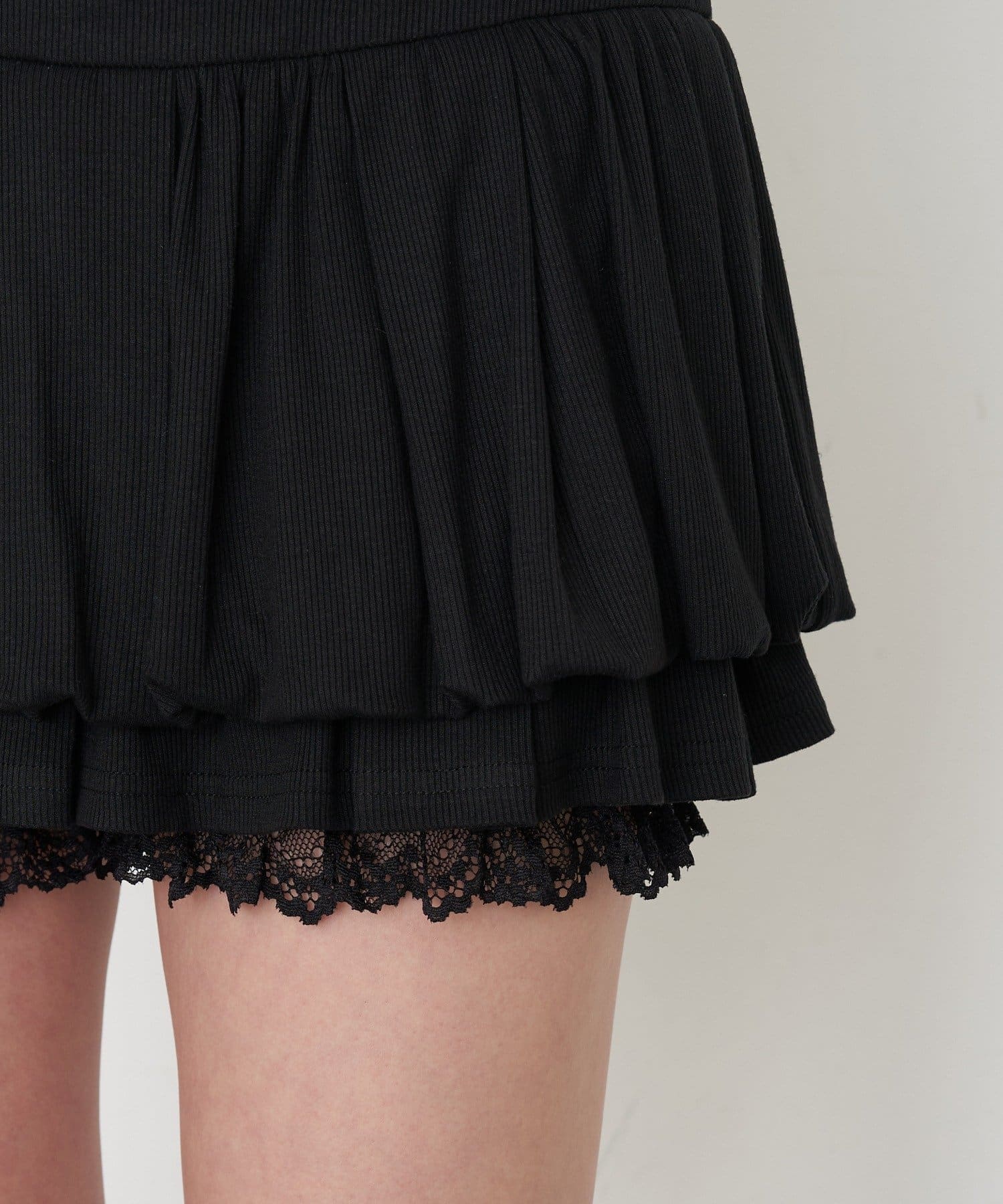 RAY CASSIN(レイカズン) 【無地 / ドット / 花柄】カットティアードバルーンミニスカート