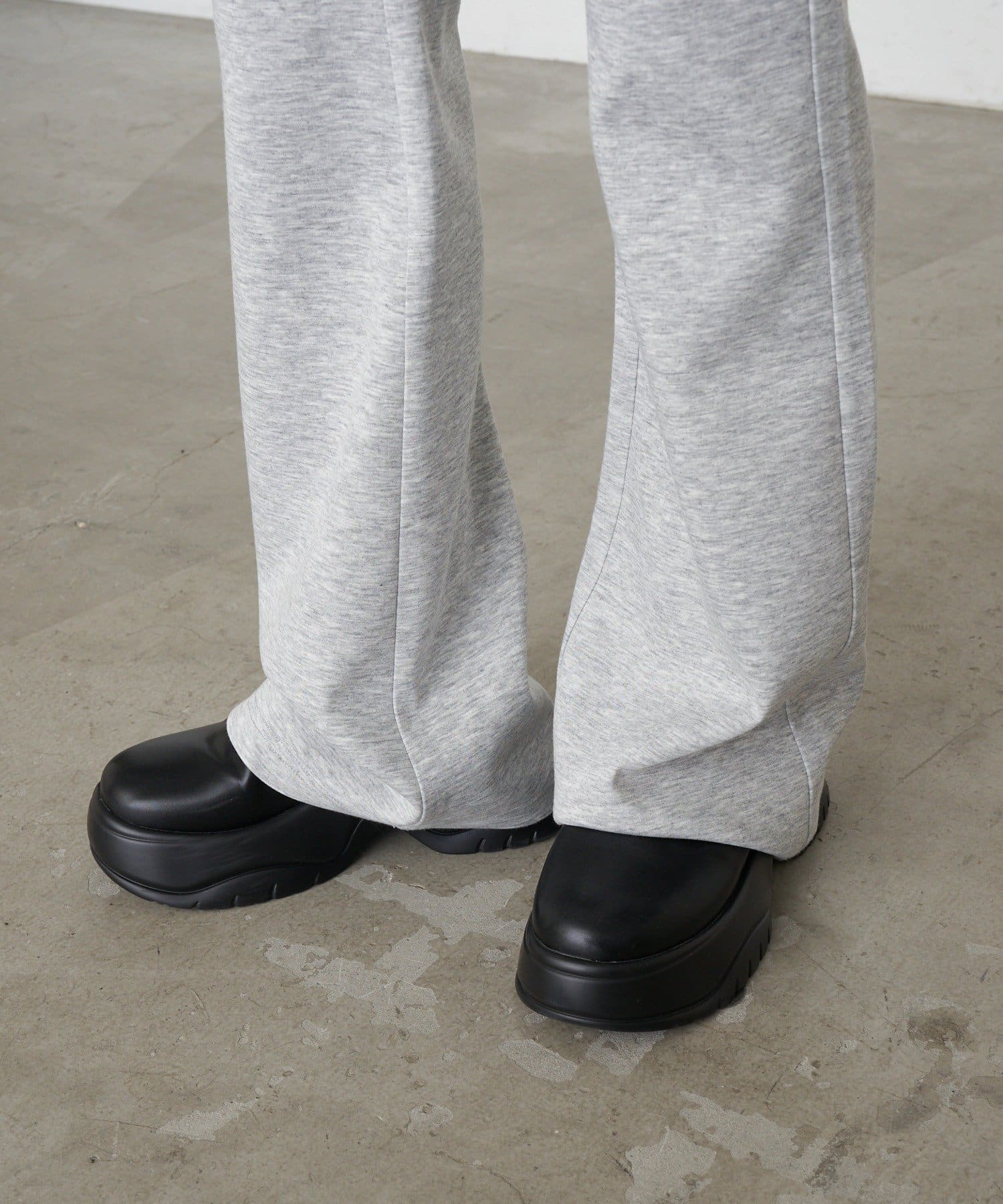 RAY CASSIN(レイカズン) 折り返し細フレアパンツ