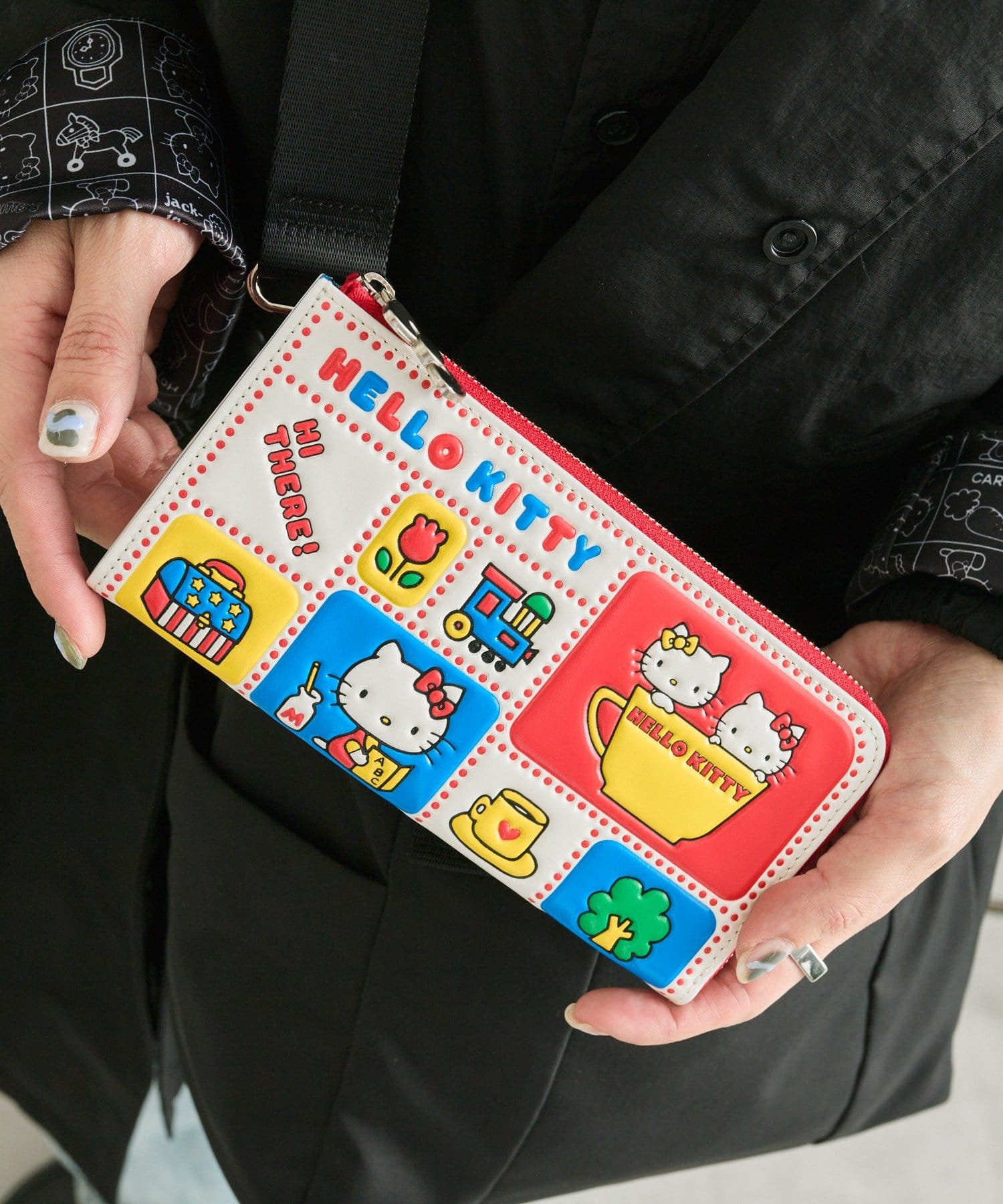 ear PAPILLONNER(イア パピヨネ) 【HELLO KITTY（ハローキティ）×ear】コラボロングウォレット/長財布《本革》