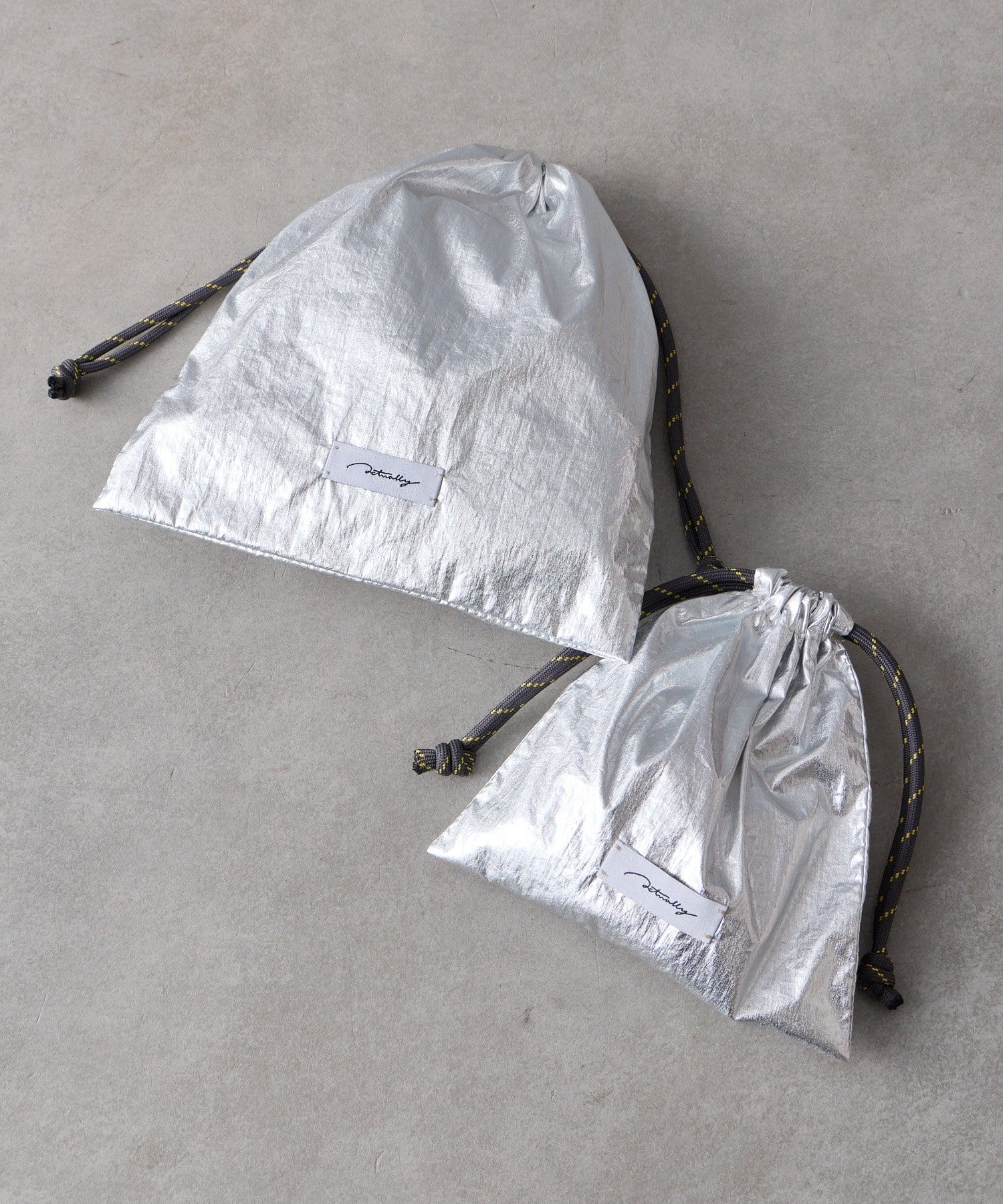 BIRTHDAY BAR(バースデイバー) メタリック巾着2枚SET