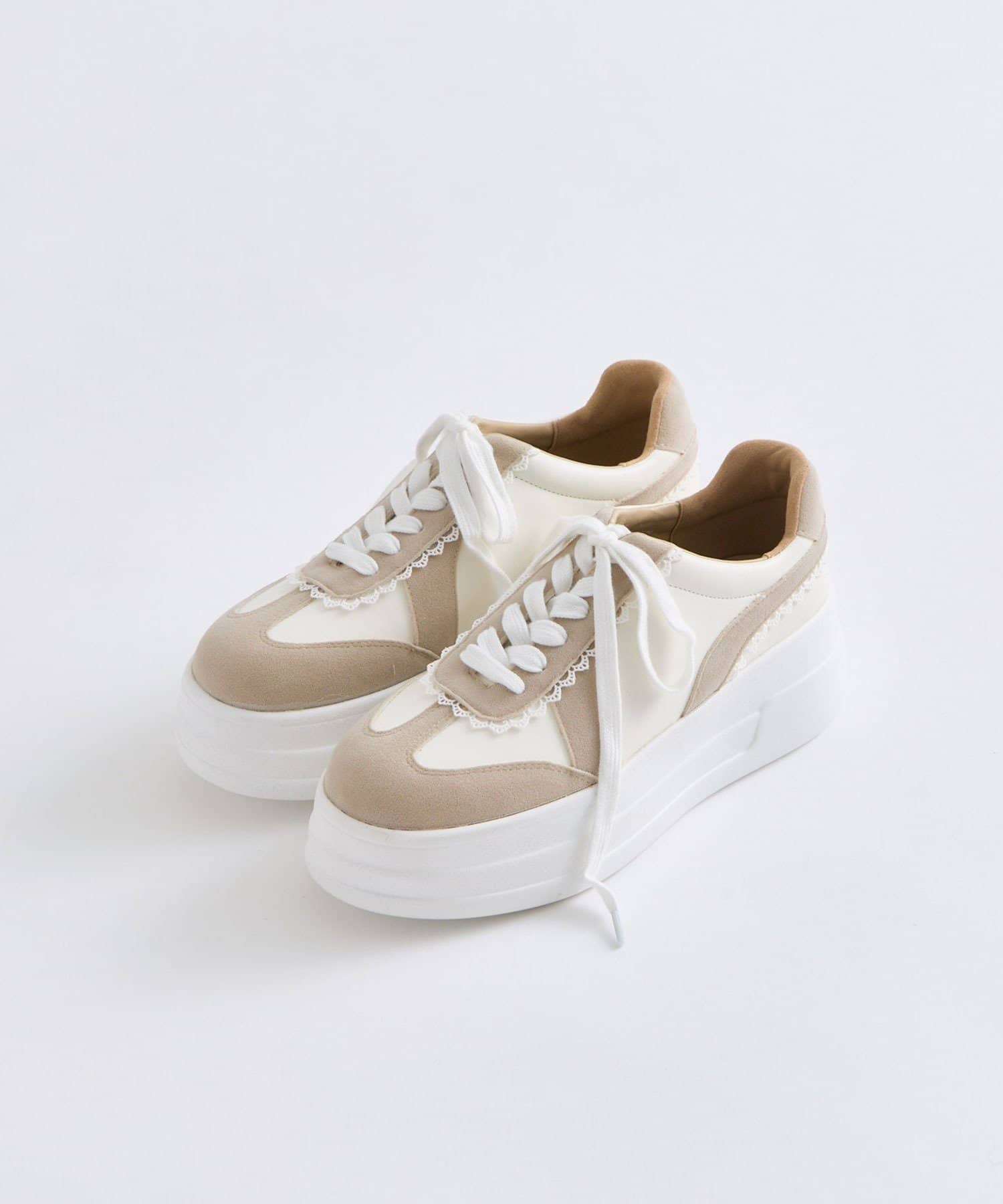 OLIVE des OLIVE(オリーブ デ オリーブ) ピコレース厚底スニーカー