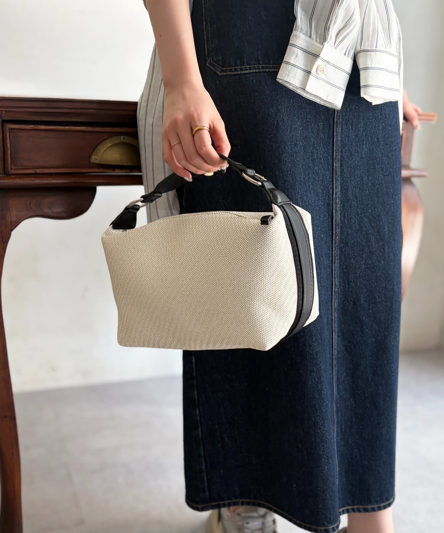 Chez toi(シェトワ) キャンバス見え合皮2WAYBAG