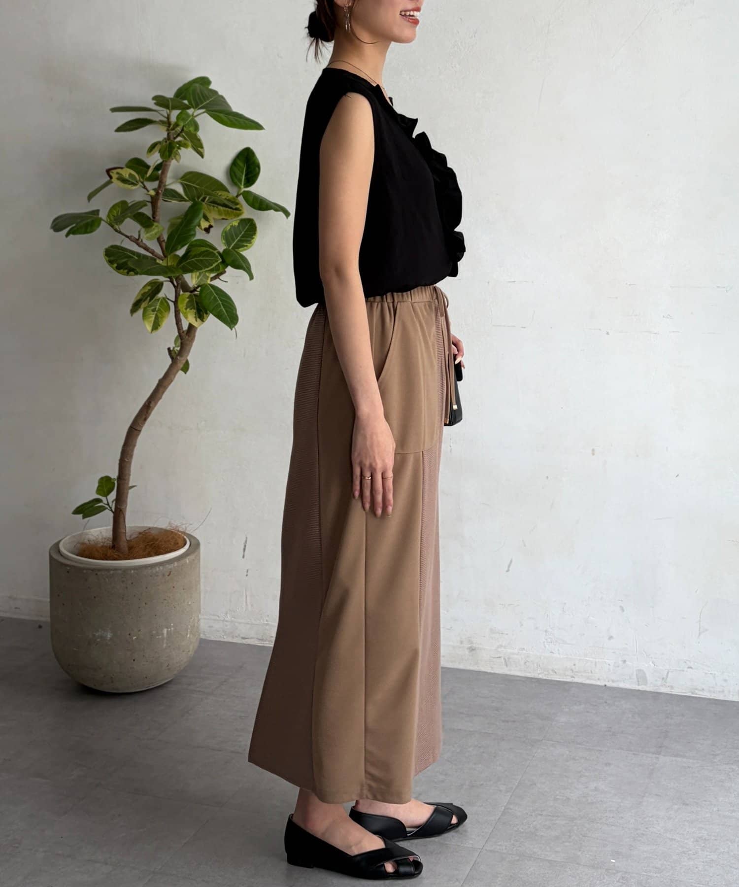 Chez toi(シェトワ) ノースリフリルブラウス