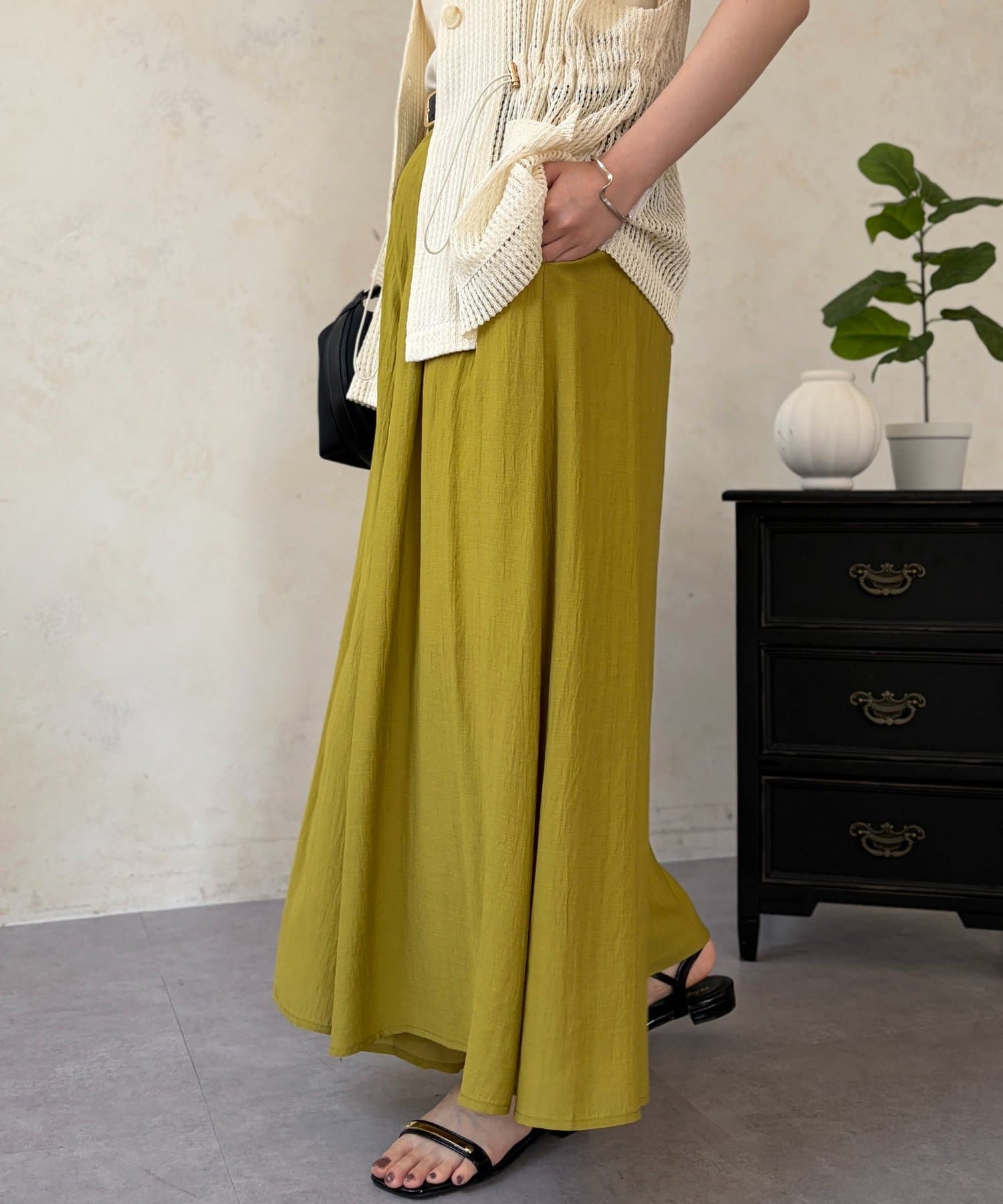 Chez toi(シェトワ) 落ち感フレアワイドパンツ