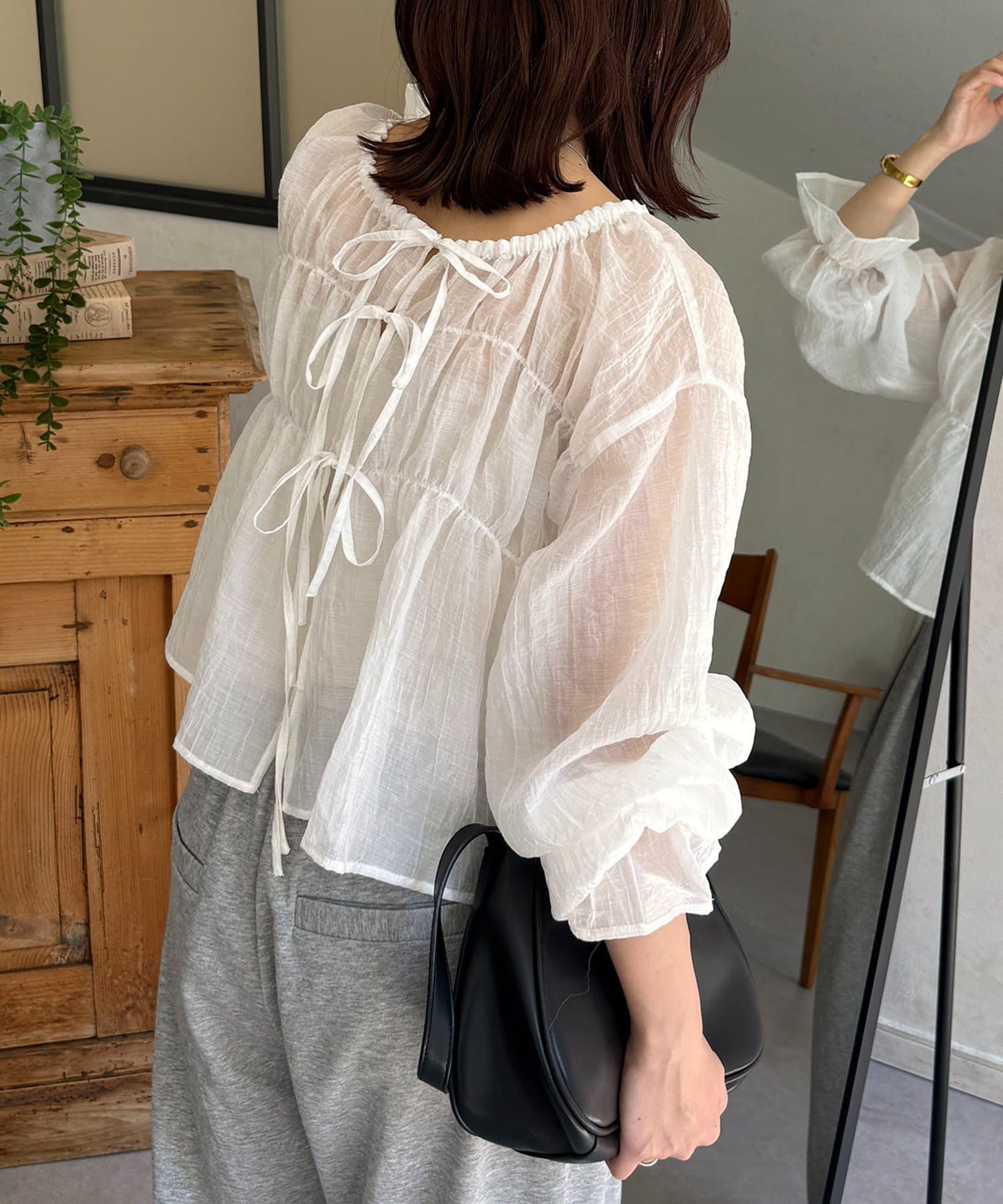 Thevon.(ゼヴォン) 楊柳リボンシャーリングシアーブラウス