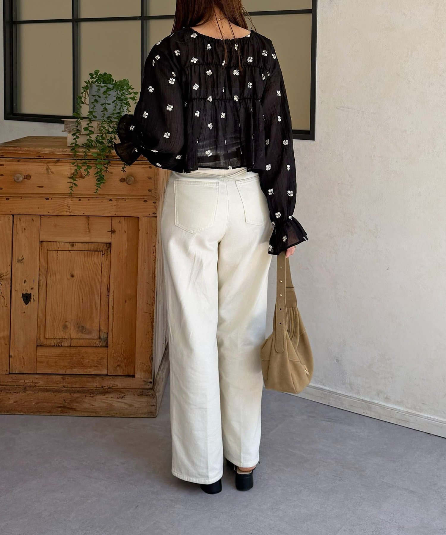 Thevon.(ゼヴォン) 楊柳リボンシャーリングシアーブラウス