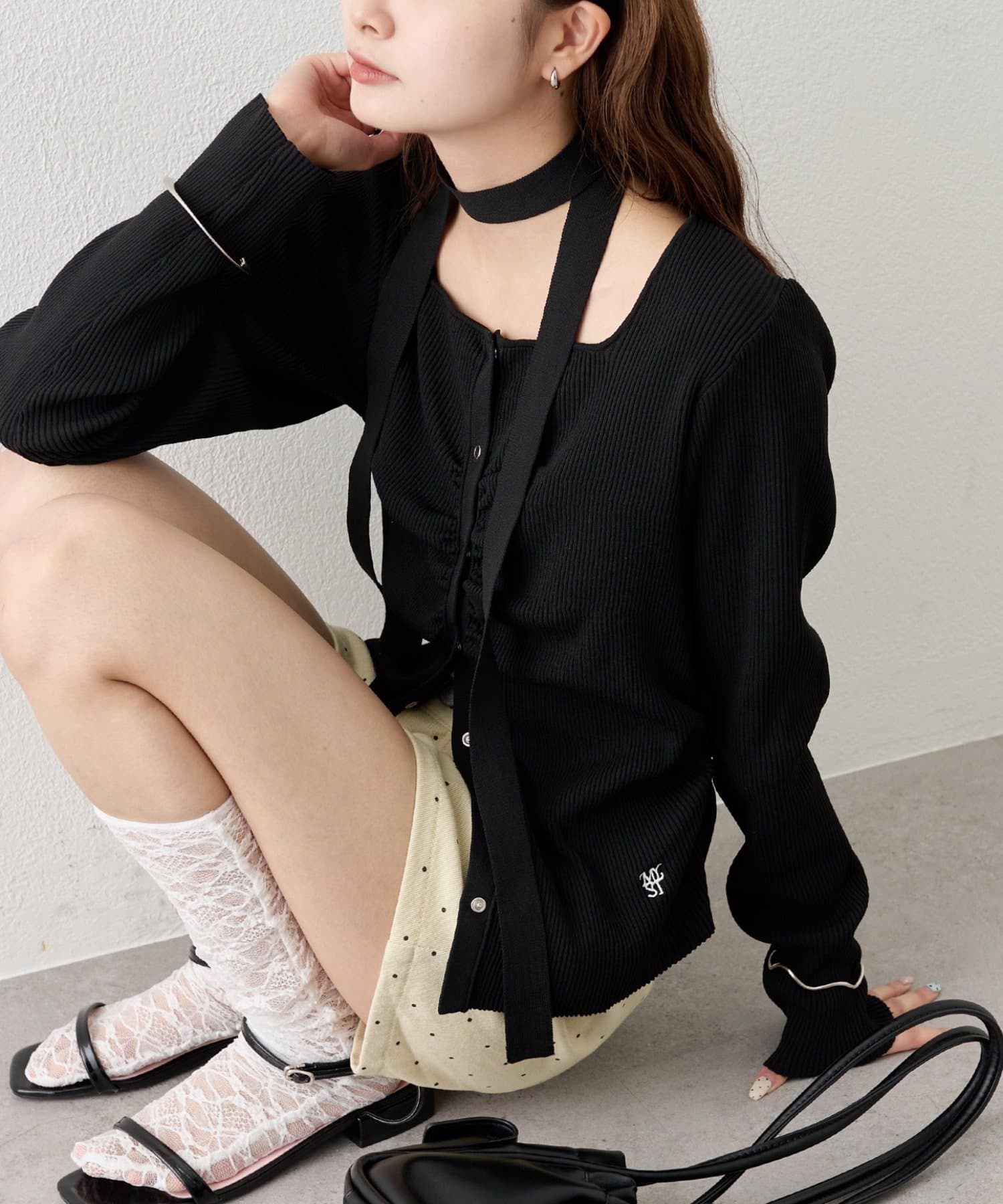 mystic(ミスティック) タイ付きスクエアネックカーディガン