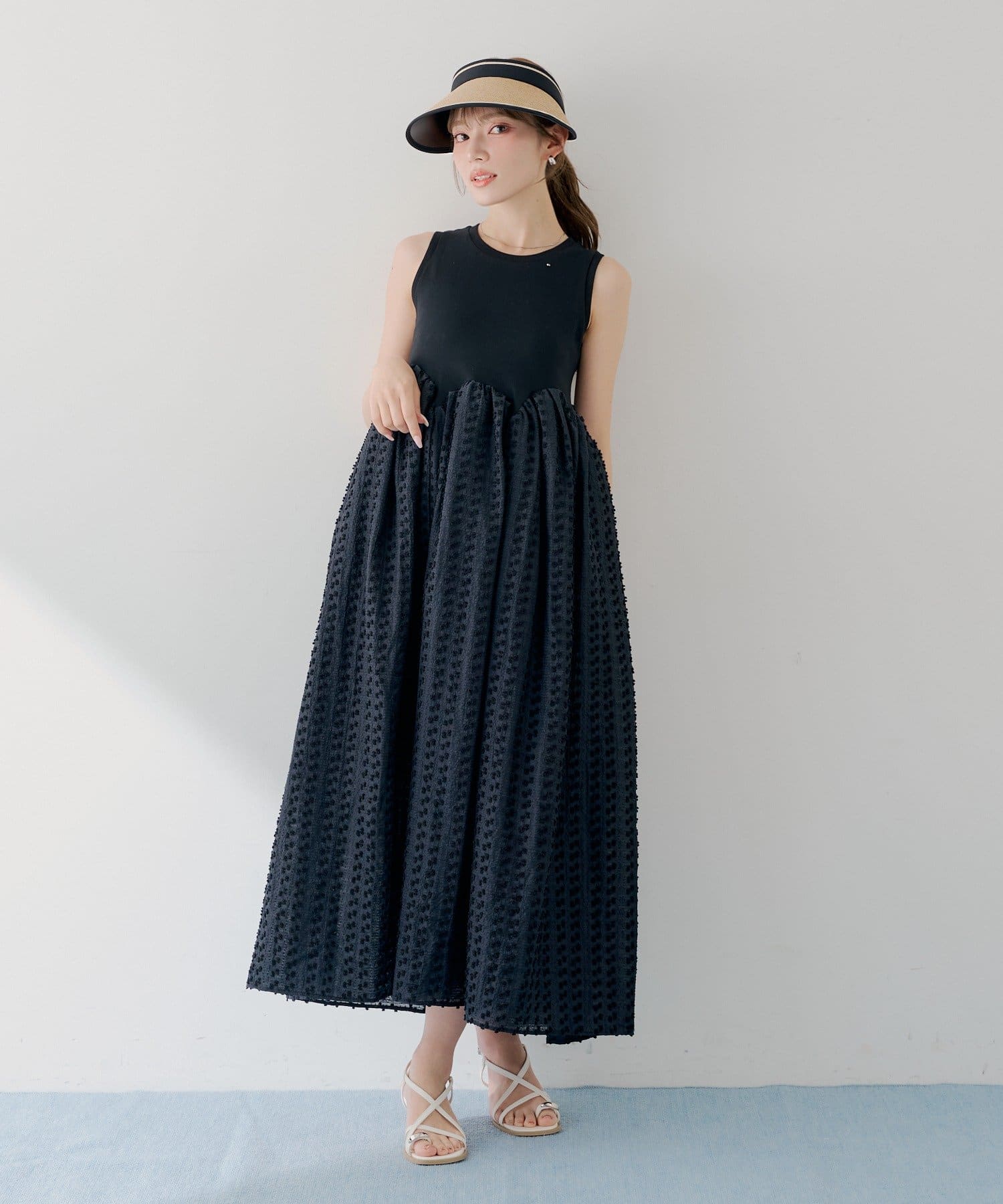 Chico(チコ) 【SALON  by Chico】メタルトングナローヒールミュール