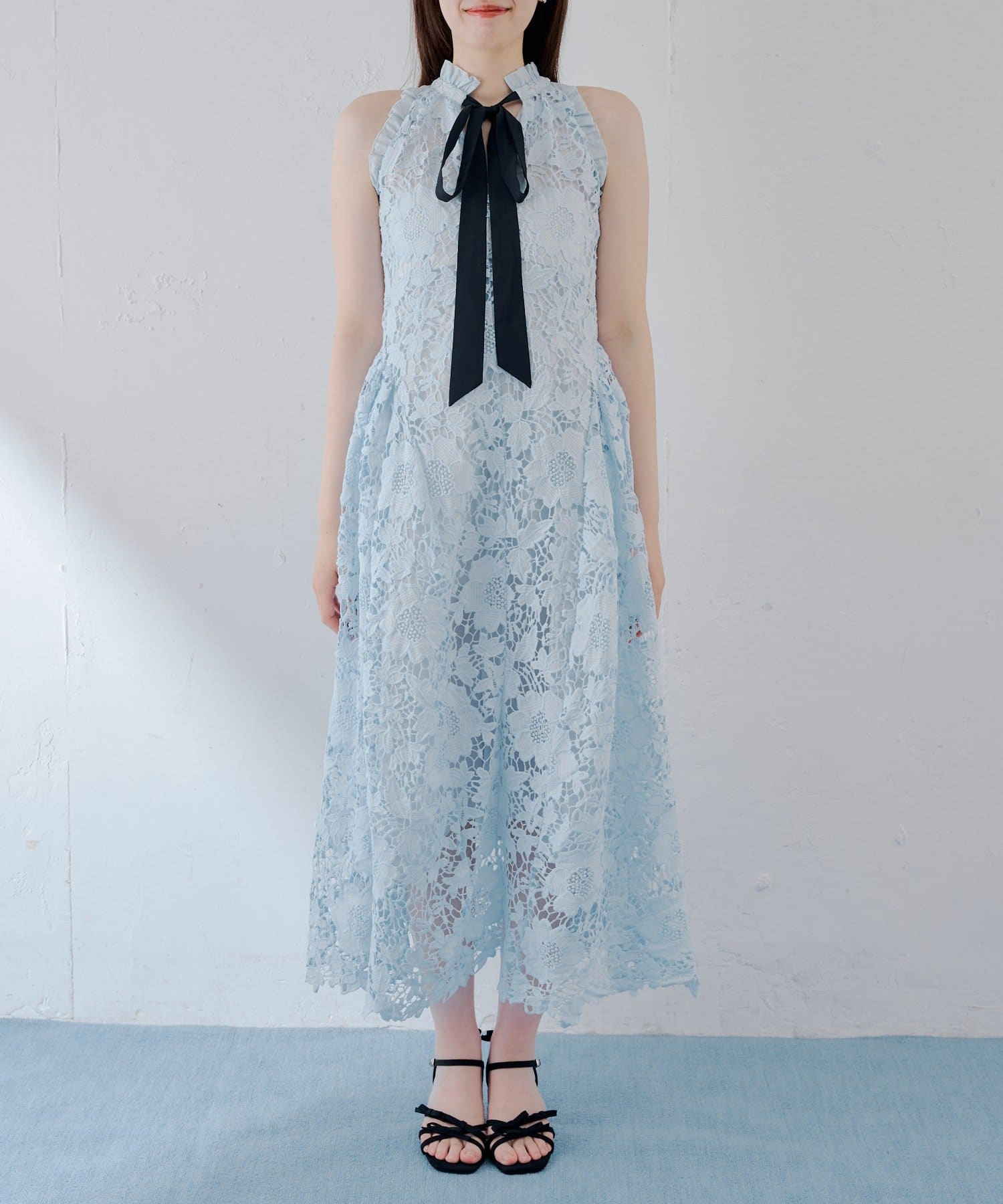 Chico(チコ) 4/9(木)0:00販売【SALON by Chico】リボン取り外し/ レースティアードアメスリワンピース