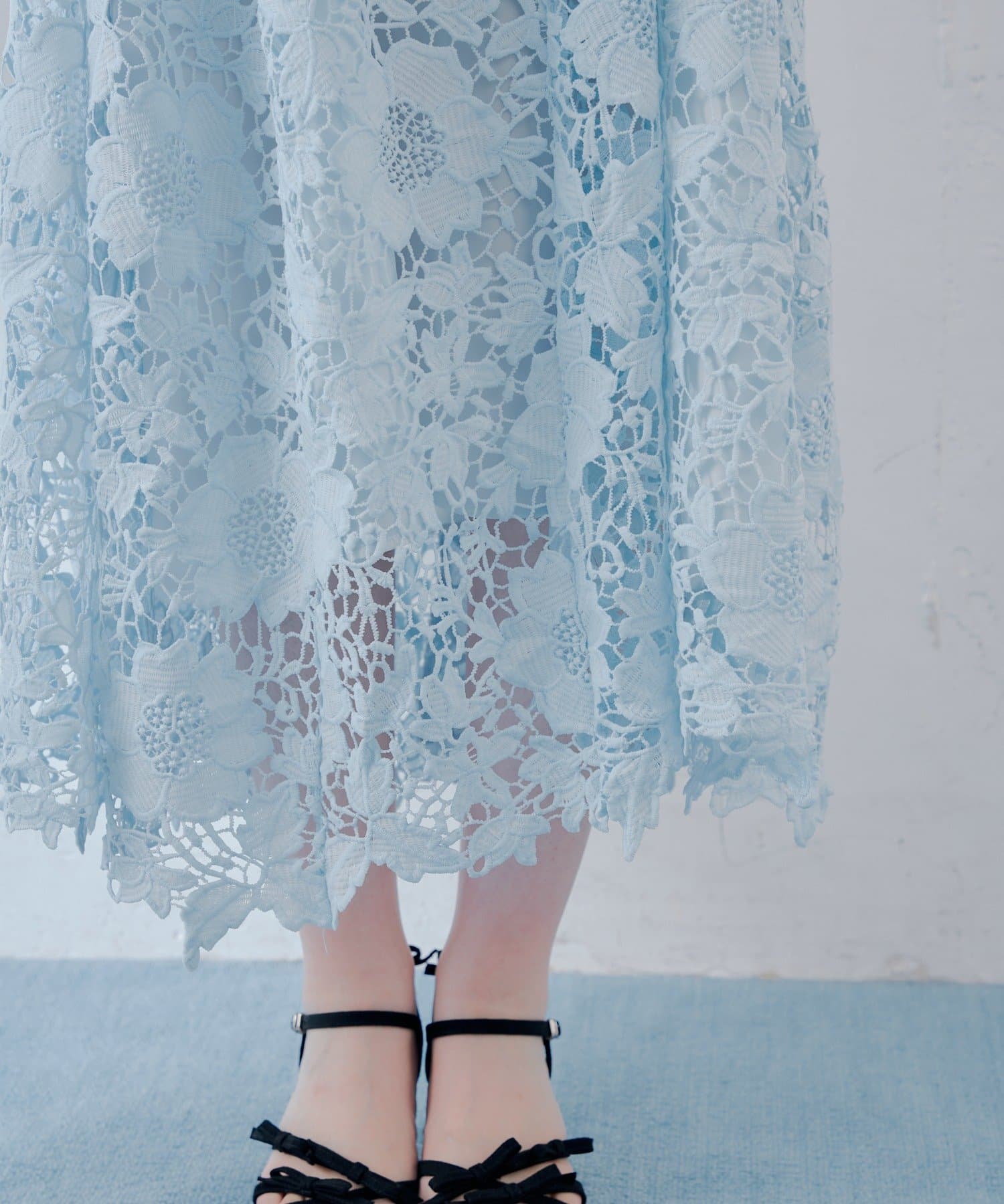 Chico(チコ) 4/9(木)0:00販売【SALON by Chico】リボン取り外し/ レースティアードアメスリワンピース