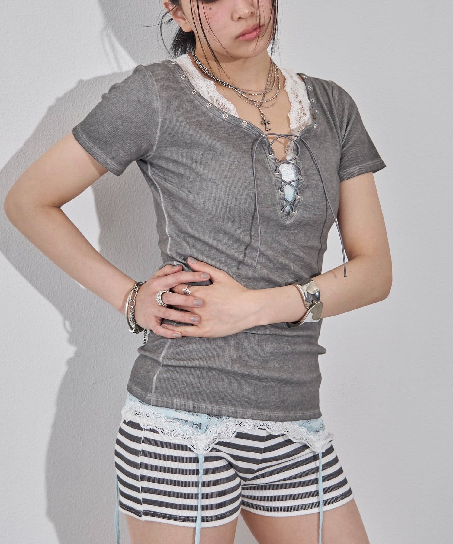 WHO’S WHO gallery(フーズフーギャラリー) プロセストレースアップTEE