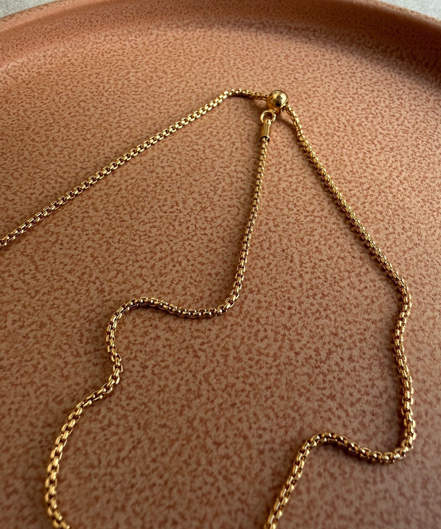 DOUDOU(ドゥドゥ) 1粒シズクネックレス