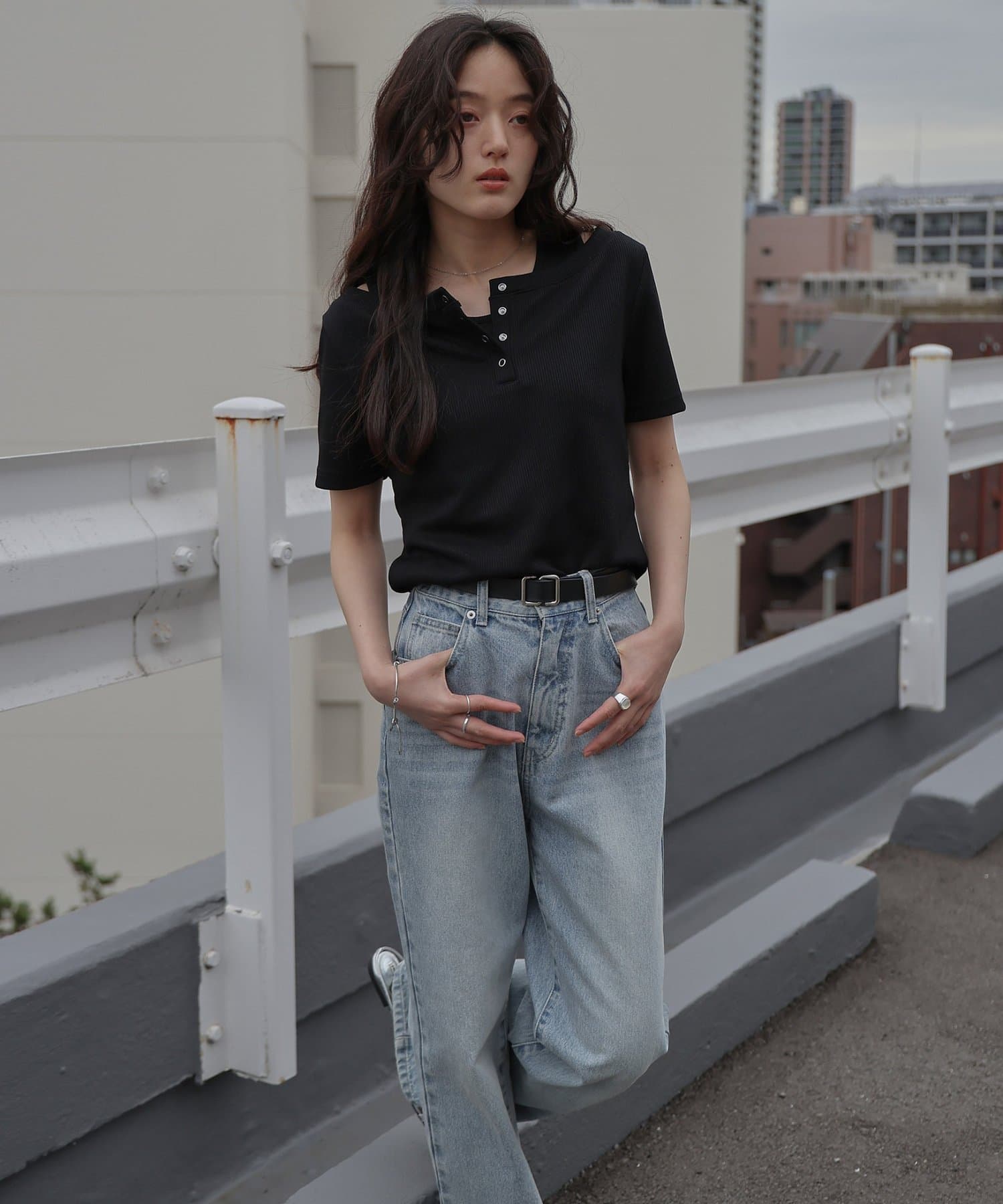 COLONY 2139(コロニー トゥーワンスリーナイン) テレコレイヤードヘンリーネック半袖Tシャツ