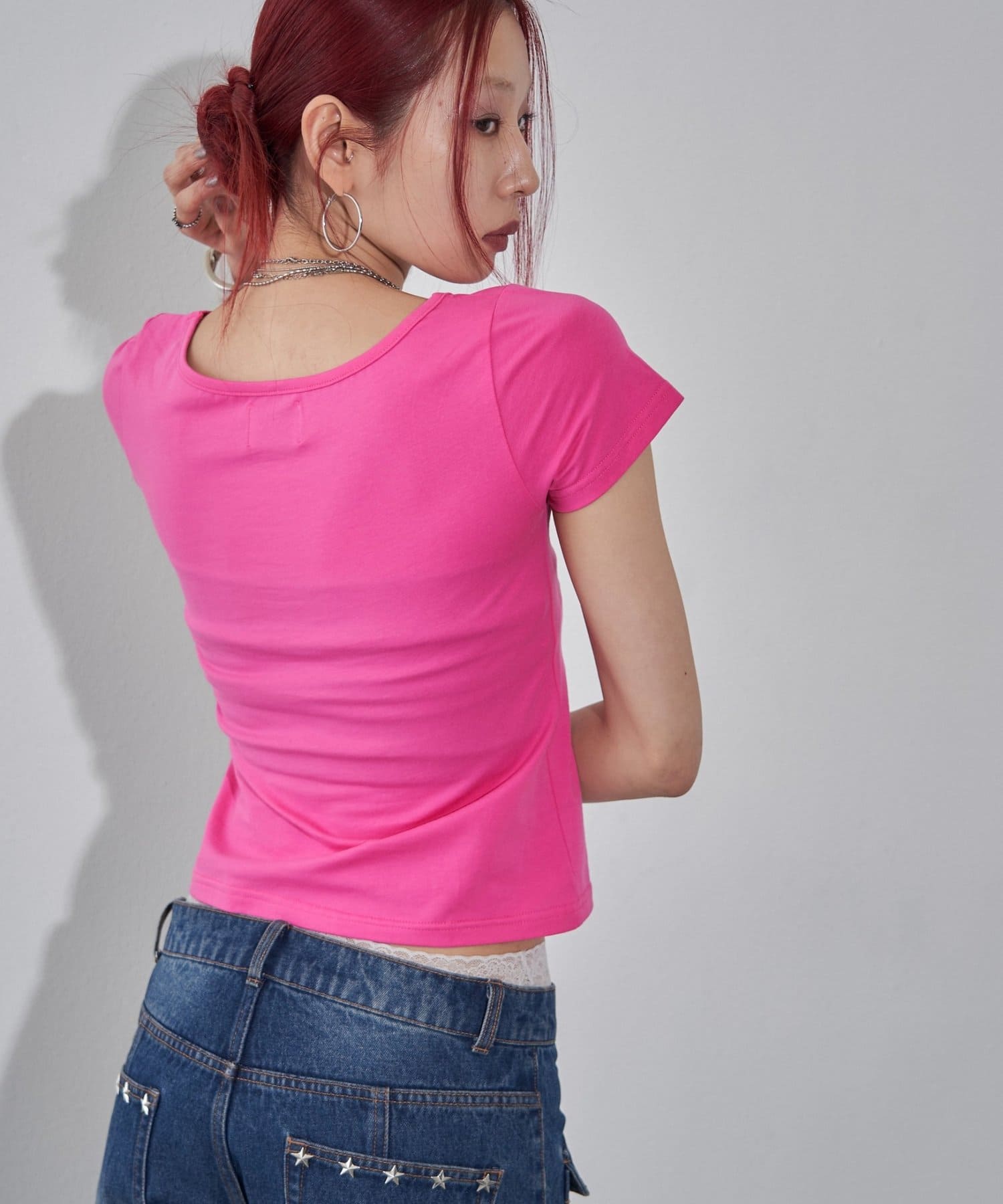 WHO’S WHO gallery(フーズフーギャラリー) 【WEB限定】メッセージドットロゴS/S TEE