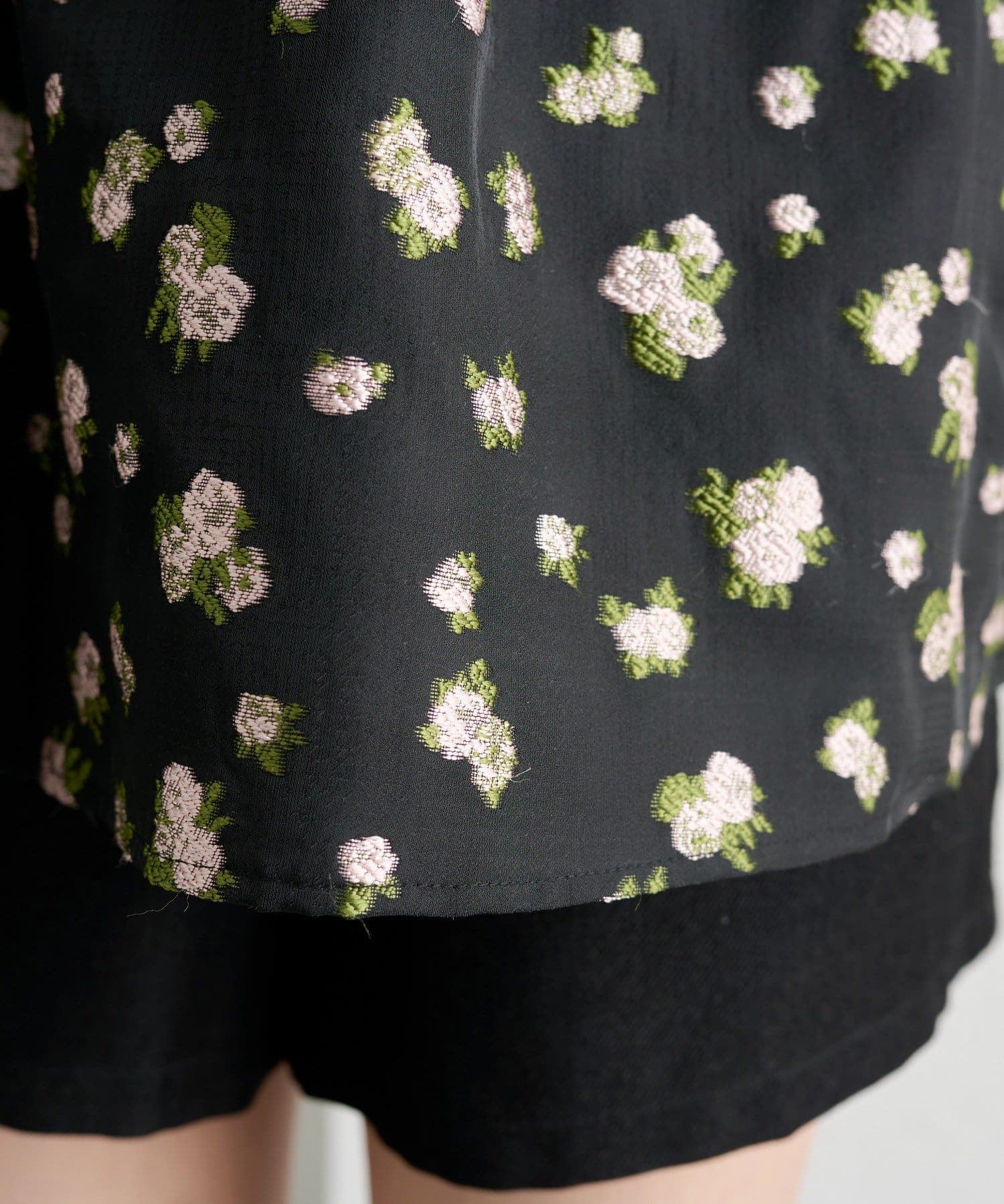 mystic(ミスティック) 《@____ri__125 セレクト/WHT》【4/2(THU) 12:00予約START】オーガンジーフラワーブラウス