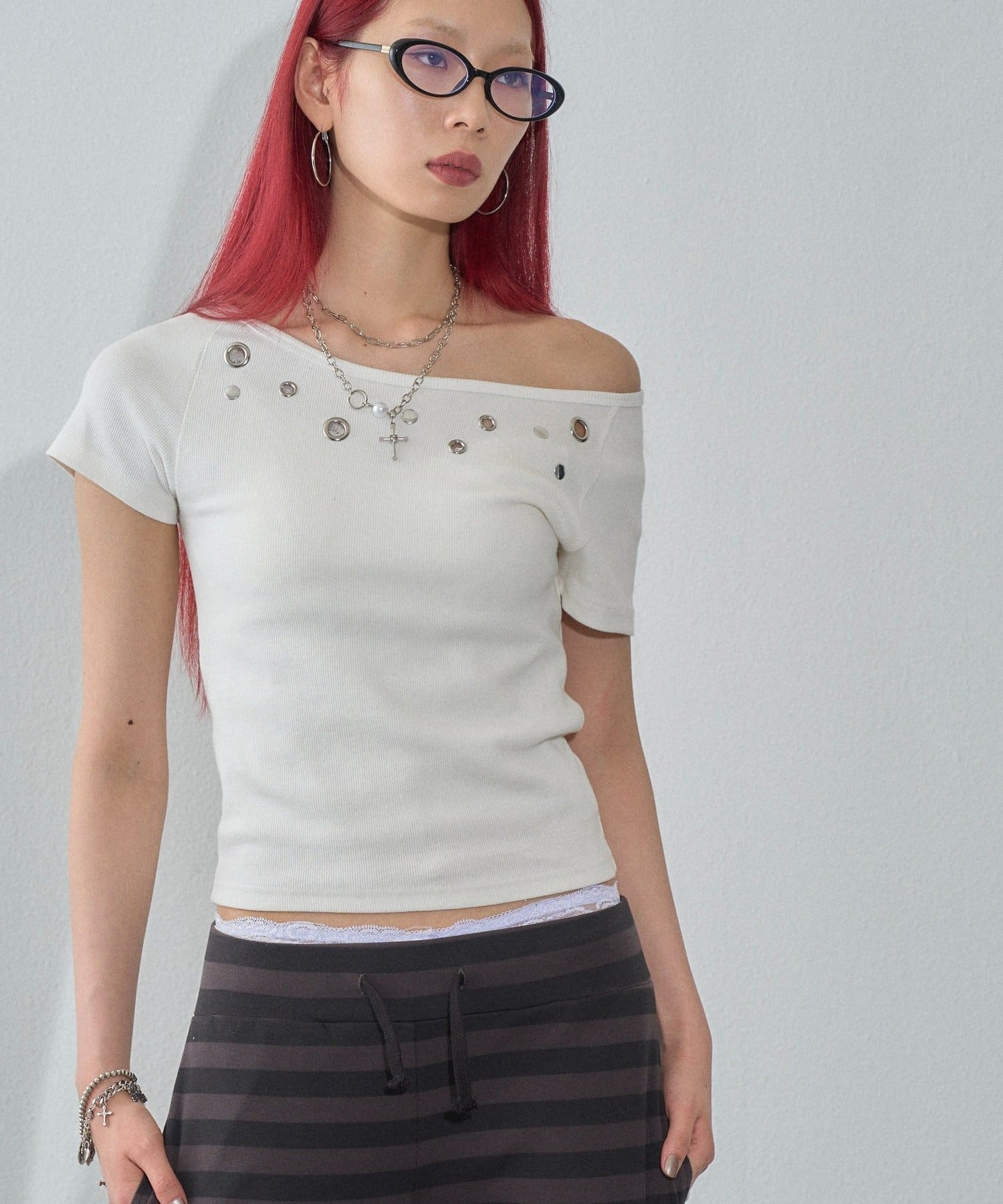 WHO’S WHO gallery(フーズフーギャラリー) 【WEB限定】ハトメオフショル半袖トップス（無地/ドット）