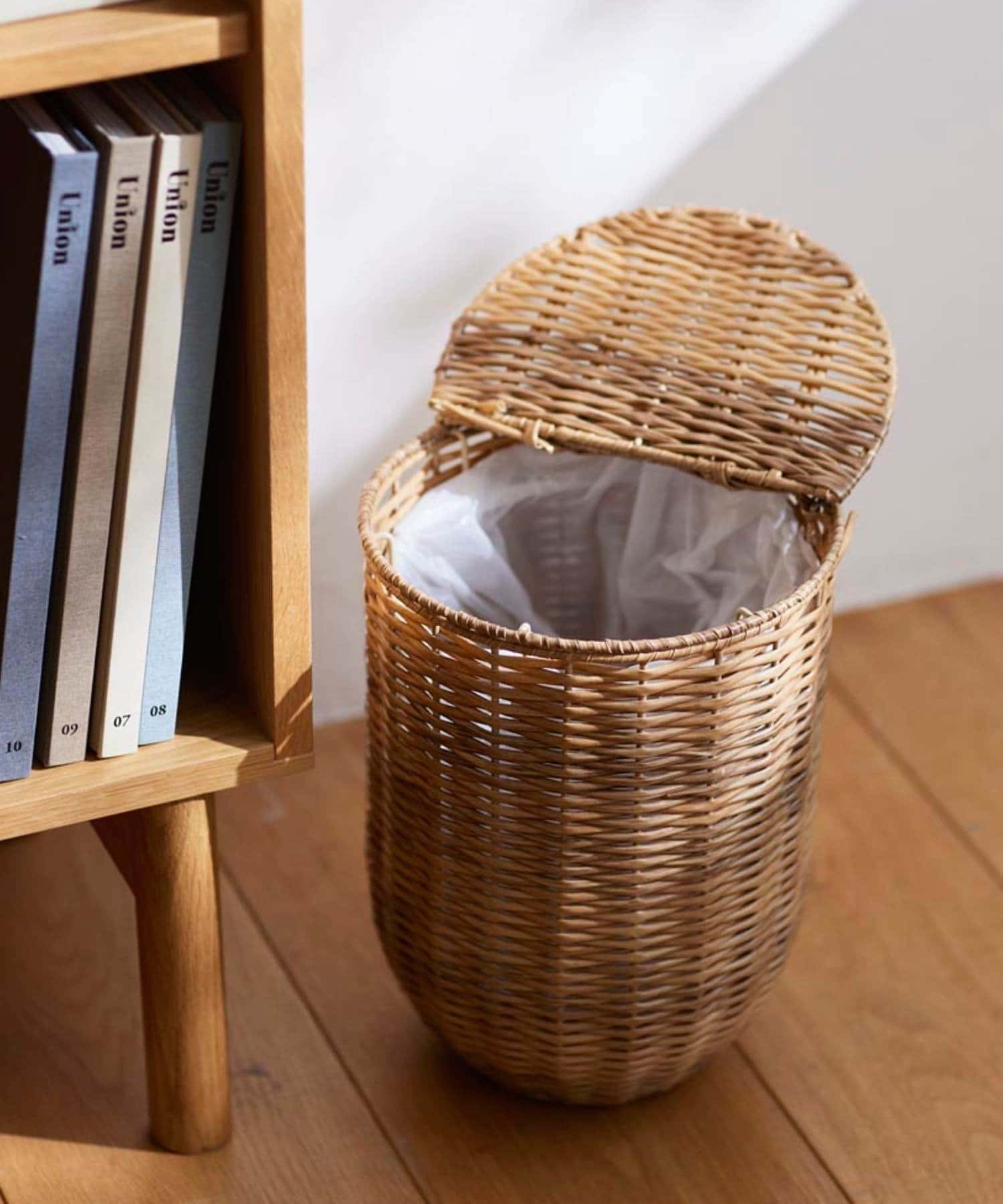 BIRTHDAY BAR(バースデイバー) 蓋が取り外しできて洗えるダストボックス