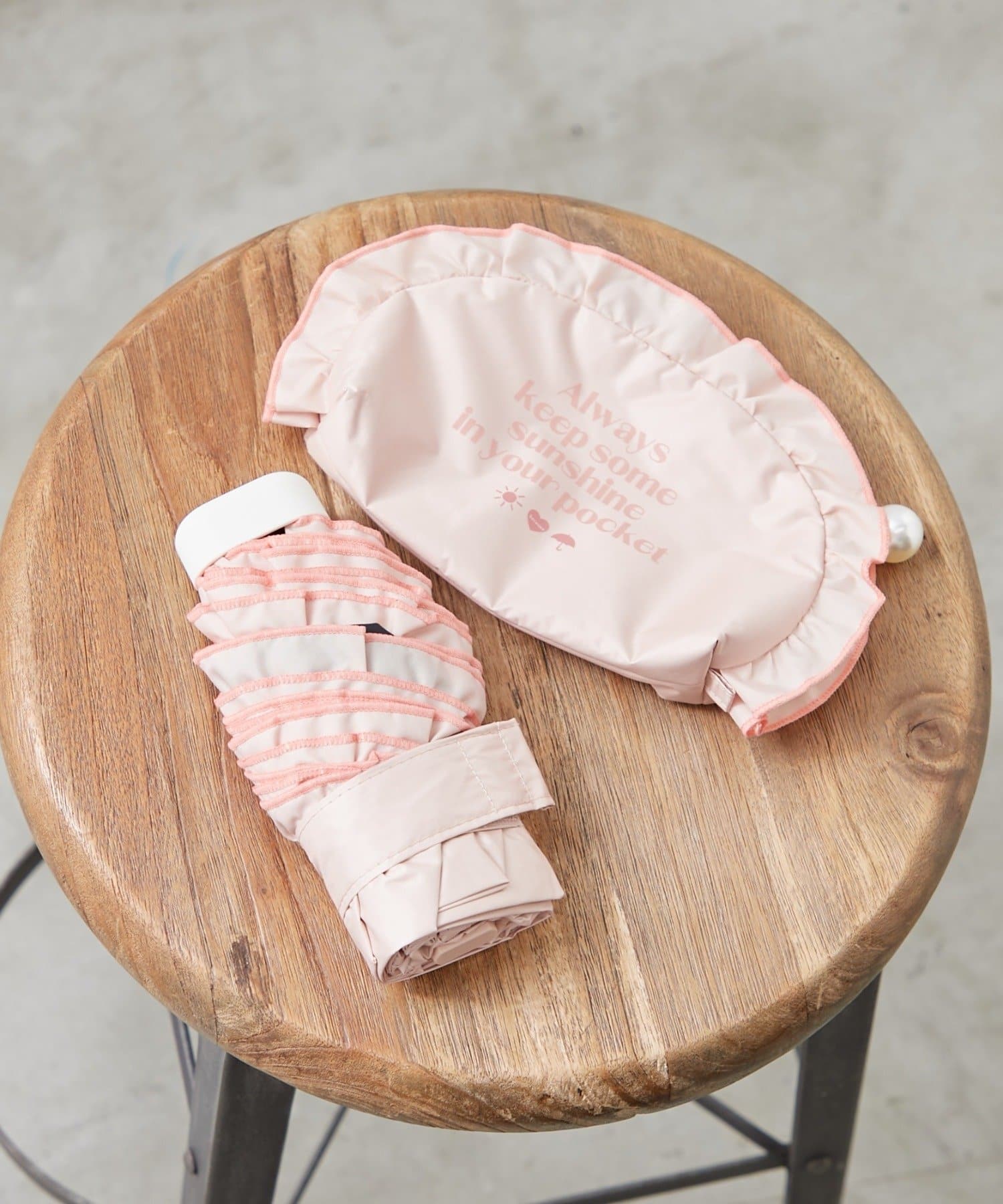 Remind me and forever(リマインドミーアンドフォーエバー) 【晴雨兼用】ポーチ付き折りたたみ傘