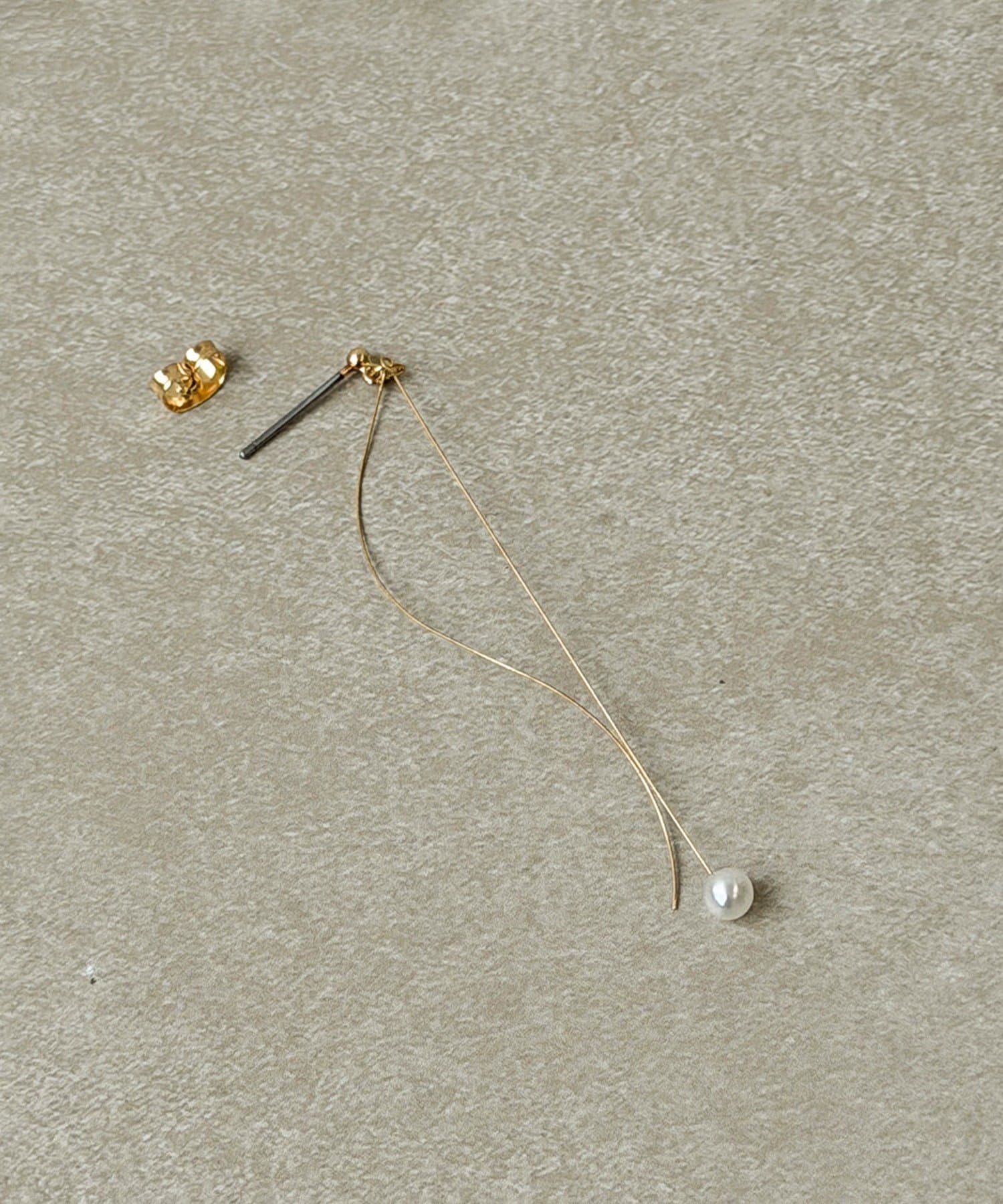 3COINS(スリーコインズ) ワイヤーパールピアス