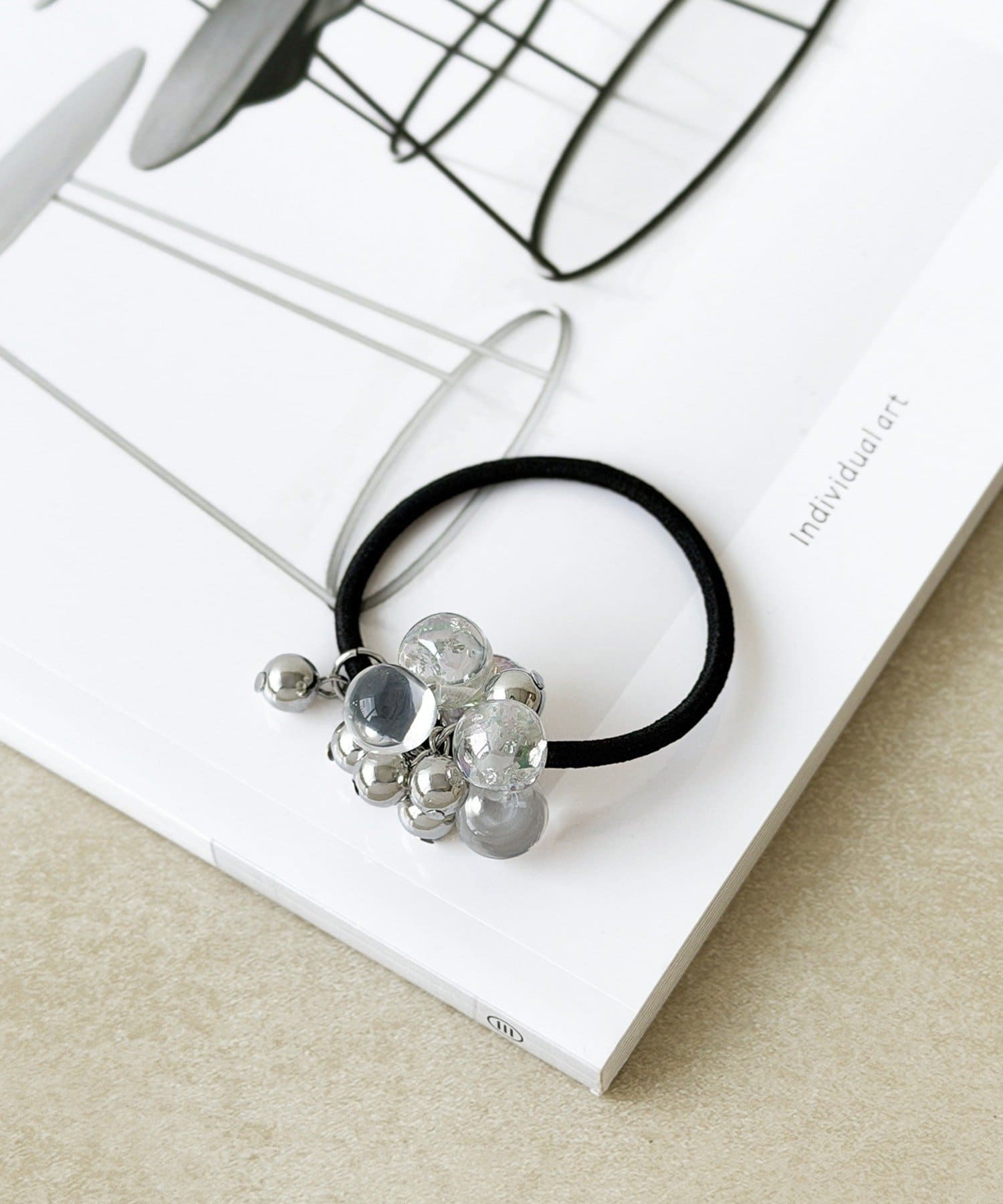 3COINS(スリーコインズ) クリアメタルボールポニー