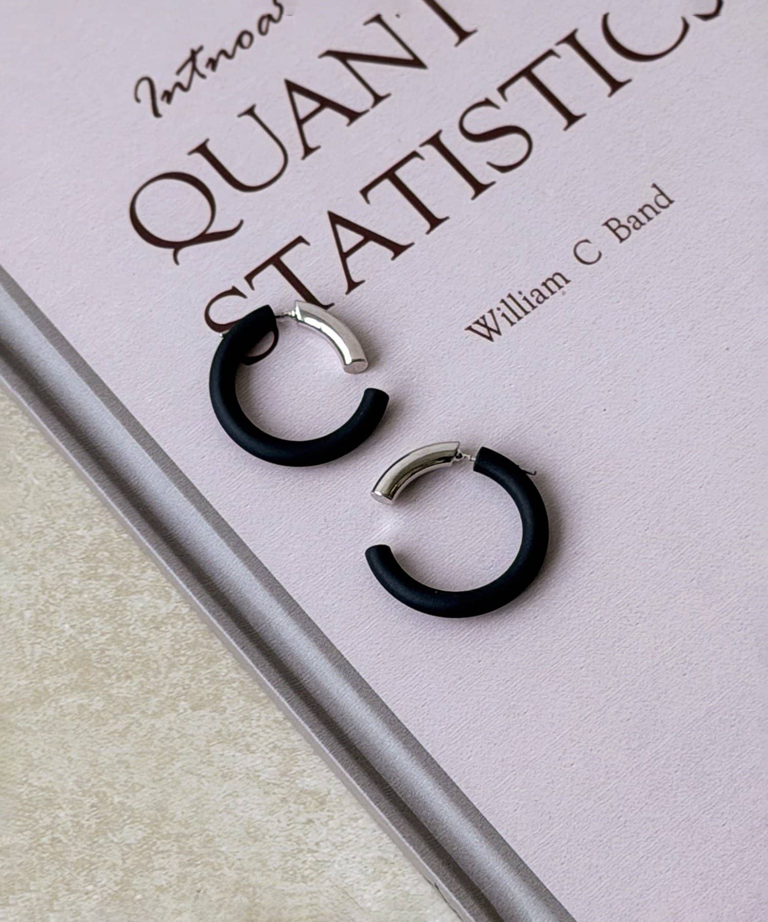 3COINS(スリーコインズ) MIXカーブピアス