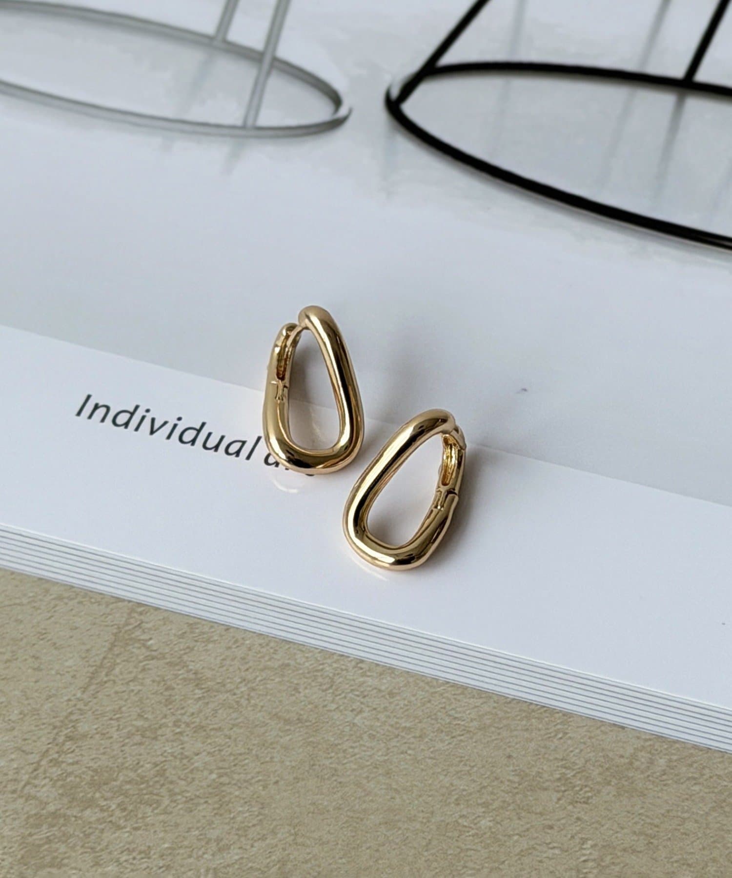 3COINS(スリーコインズ) メタルデザインワンタッチピアス