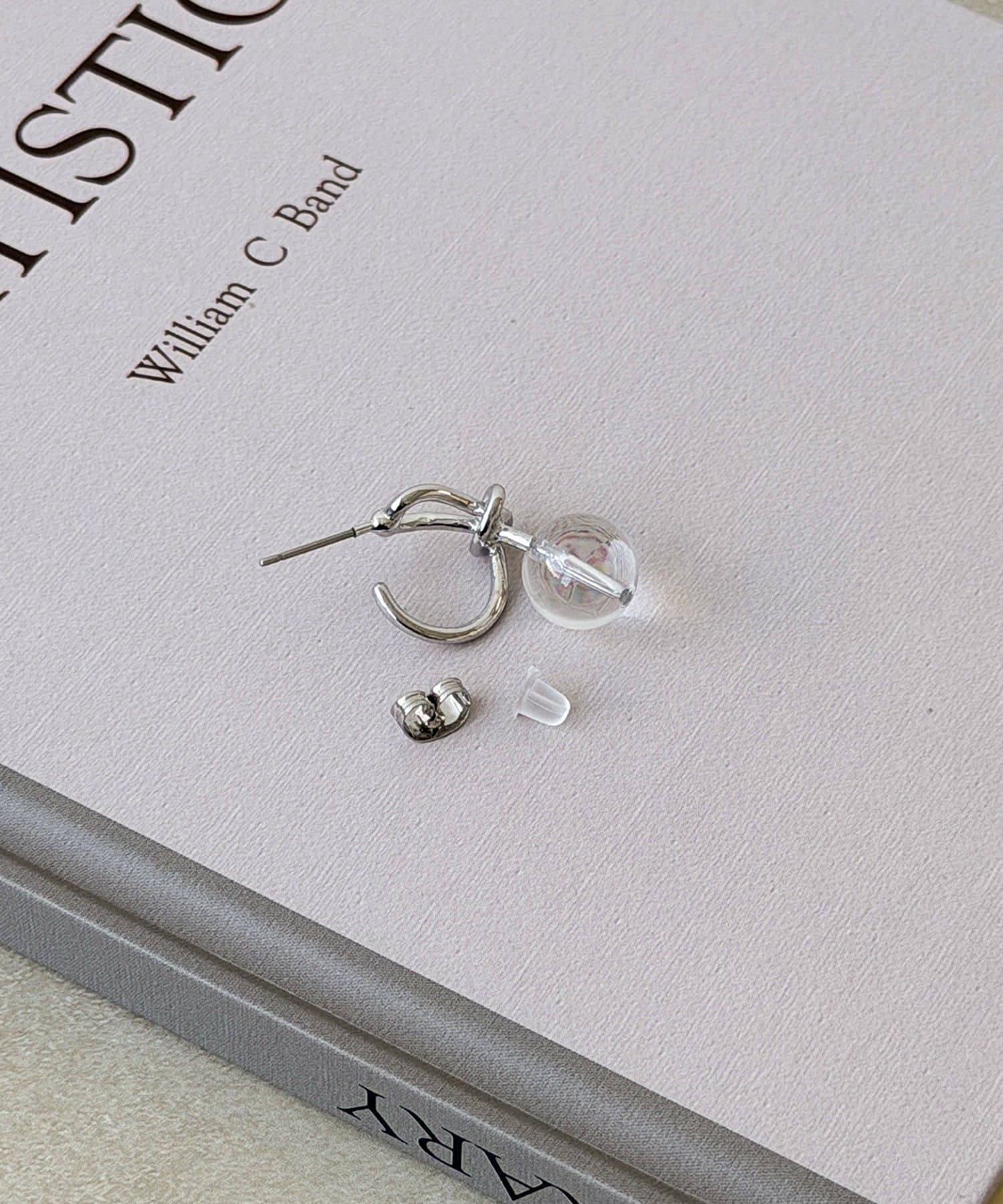 3COINS(スリーコインズ) クリアボールムスビピアス