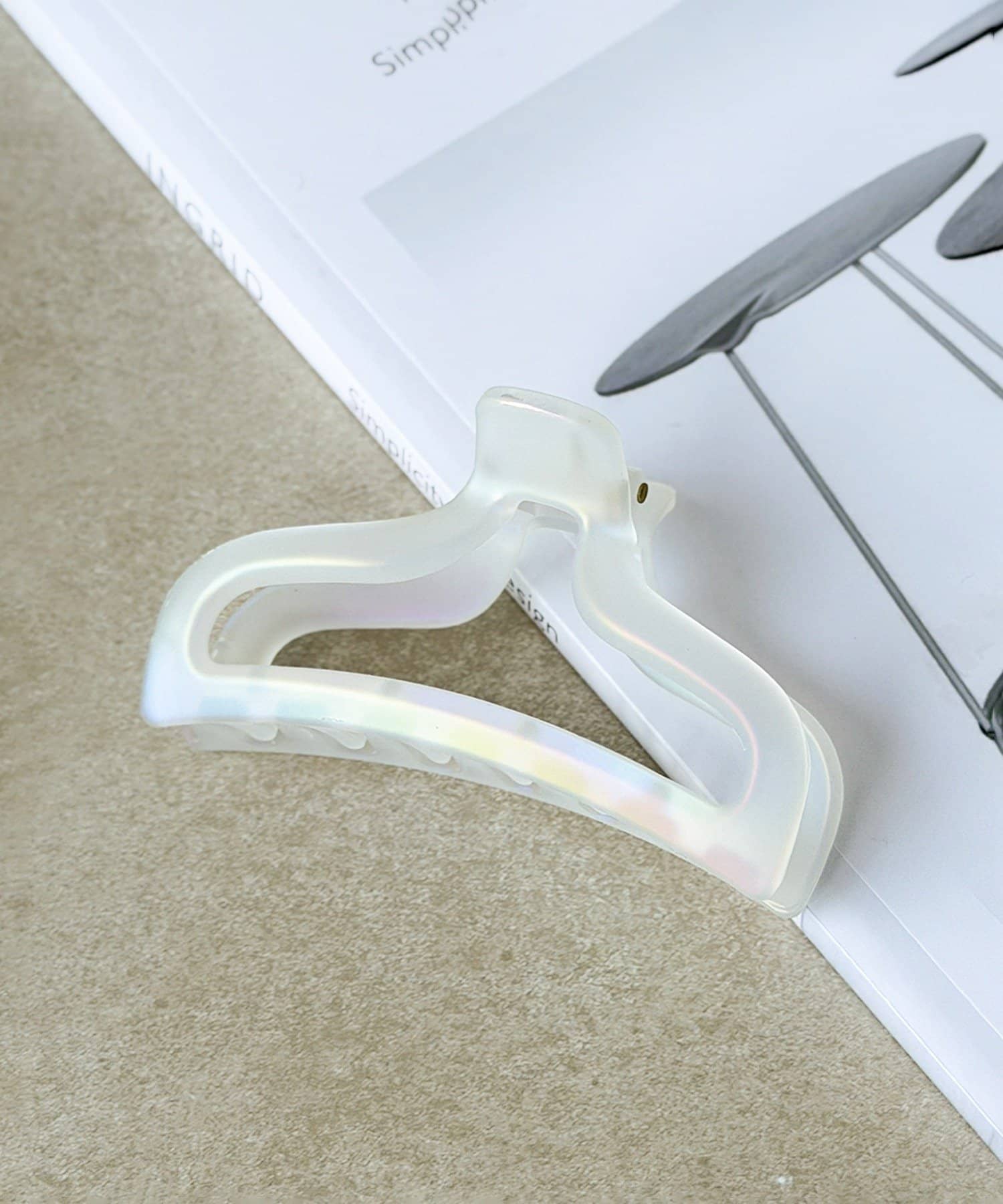 3COINS(スリーコインズ) クリアホワイトバンス