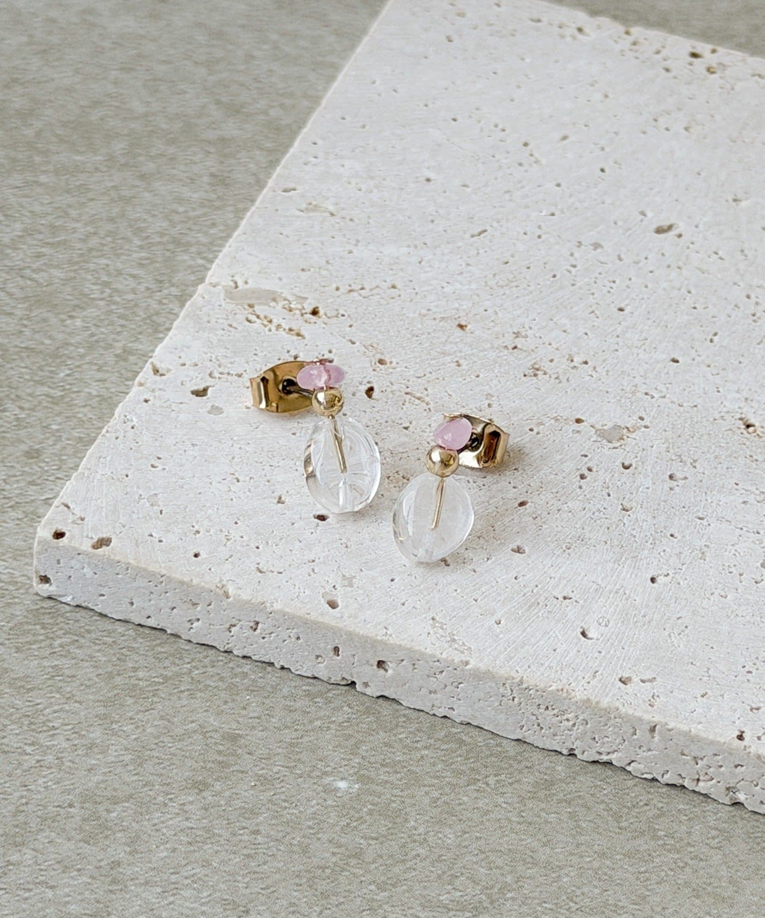 3COINS(スリーコインズ) ストーンピアス