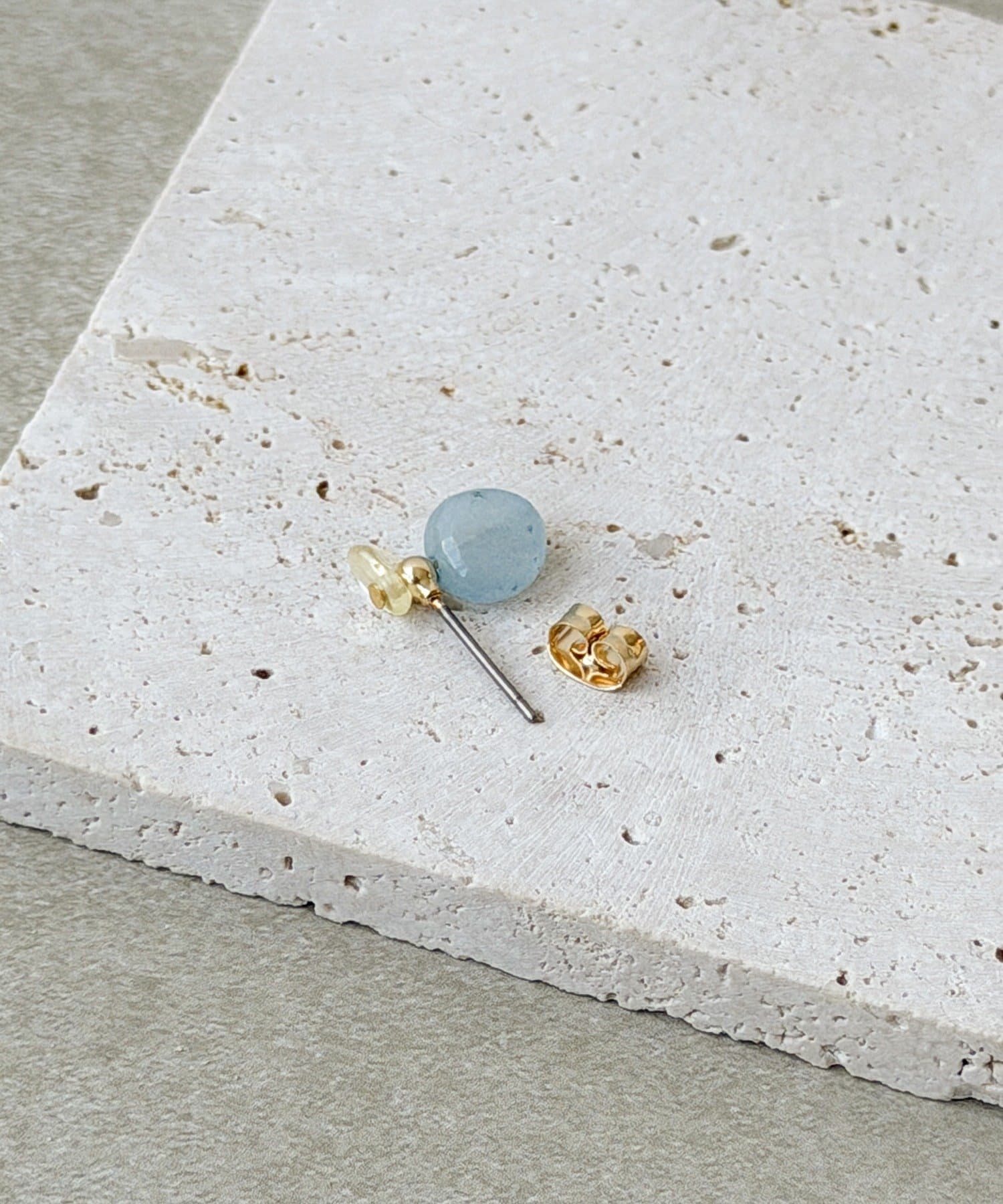 3COINS(スリーコインズ) ストーンピアス