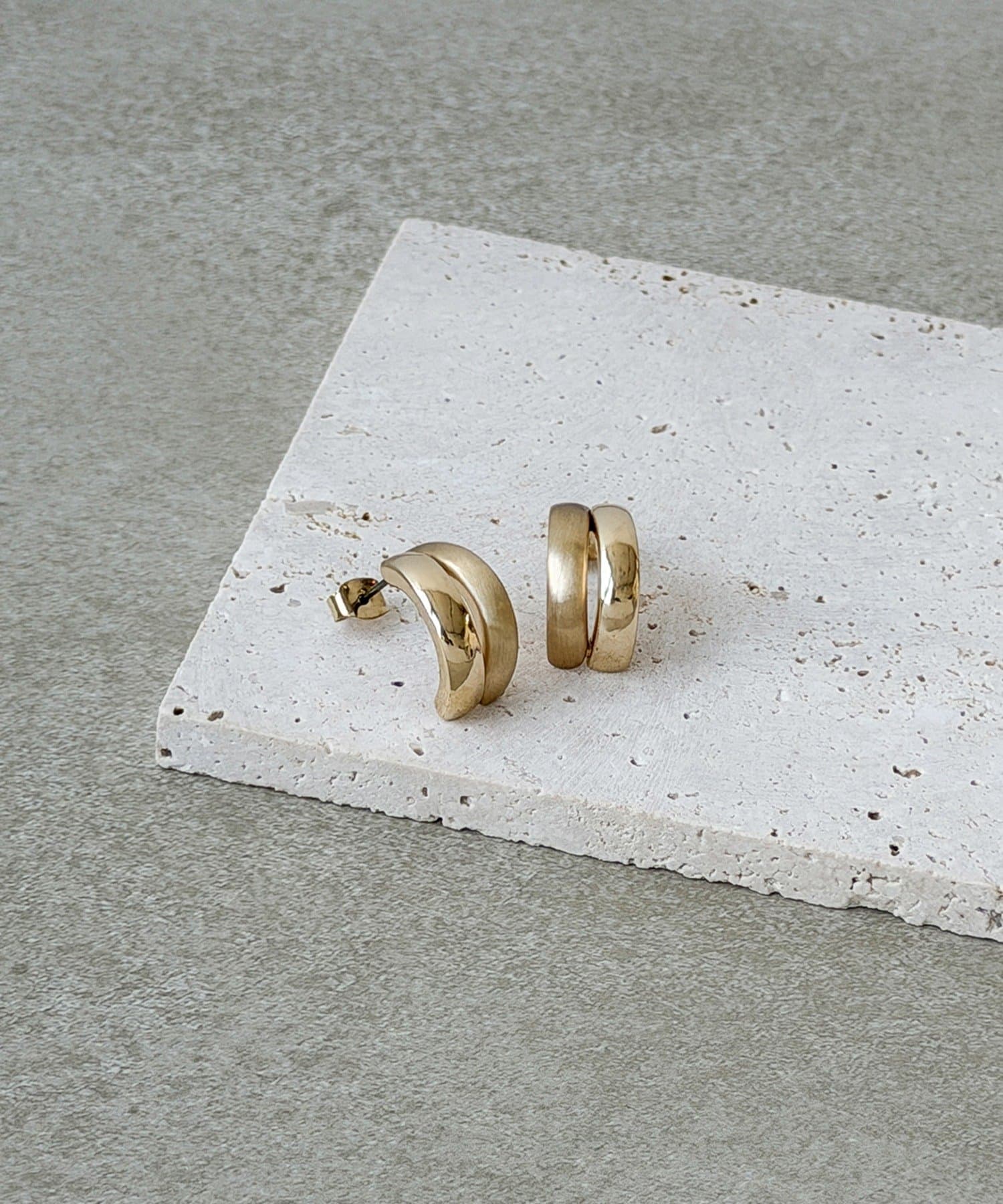 3COINS(スリーコインズ) メタルミックスカーブピアス