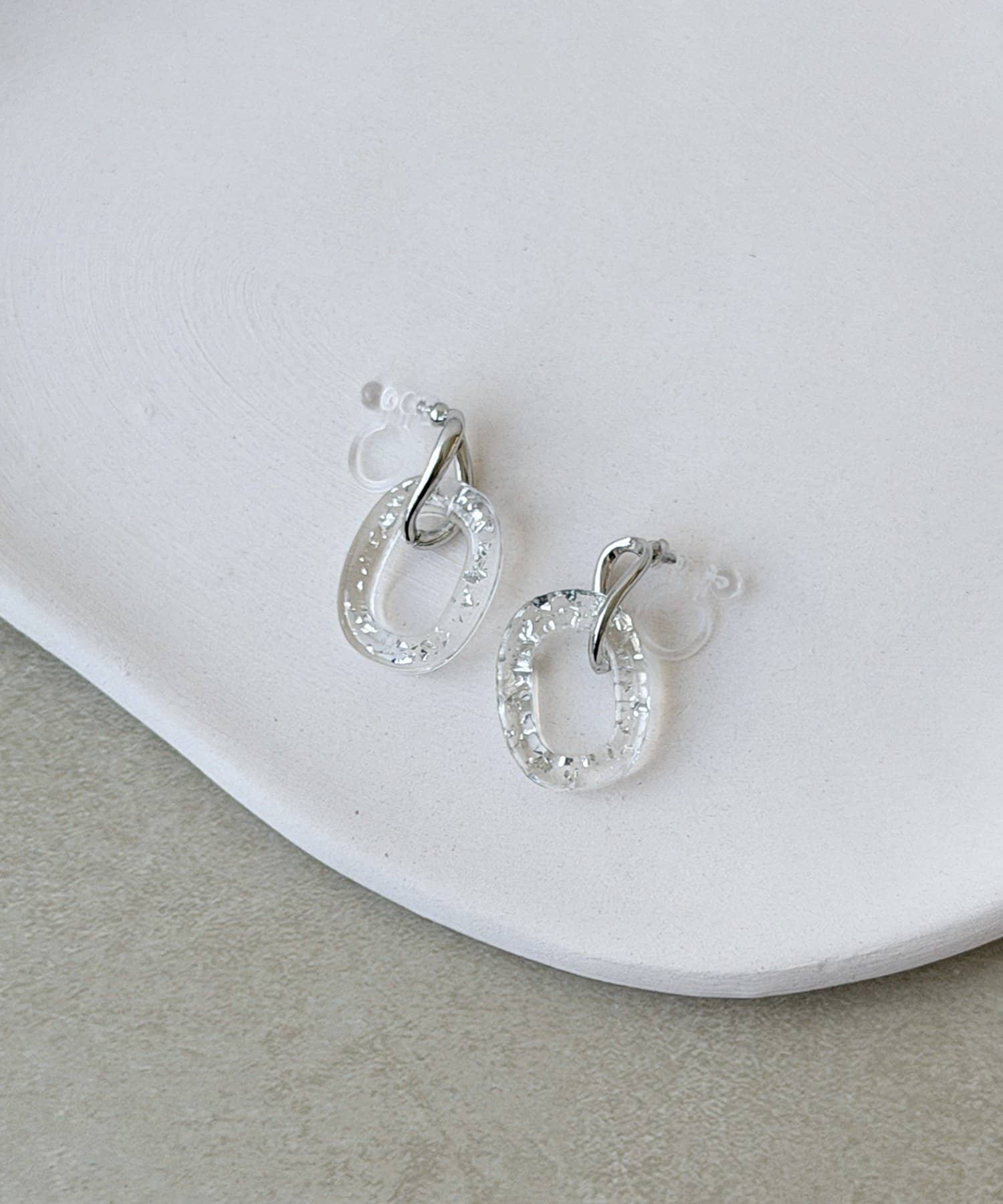 3COINS(スリーコインズ) 箔入りクリア樹脂イヤリング