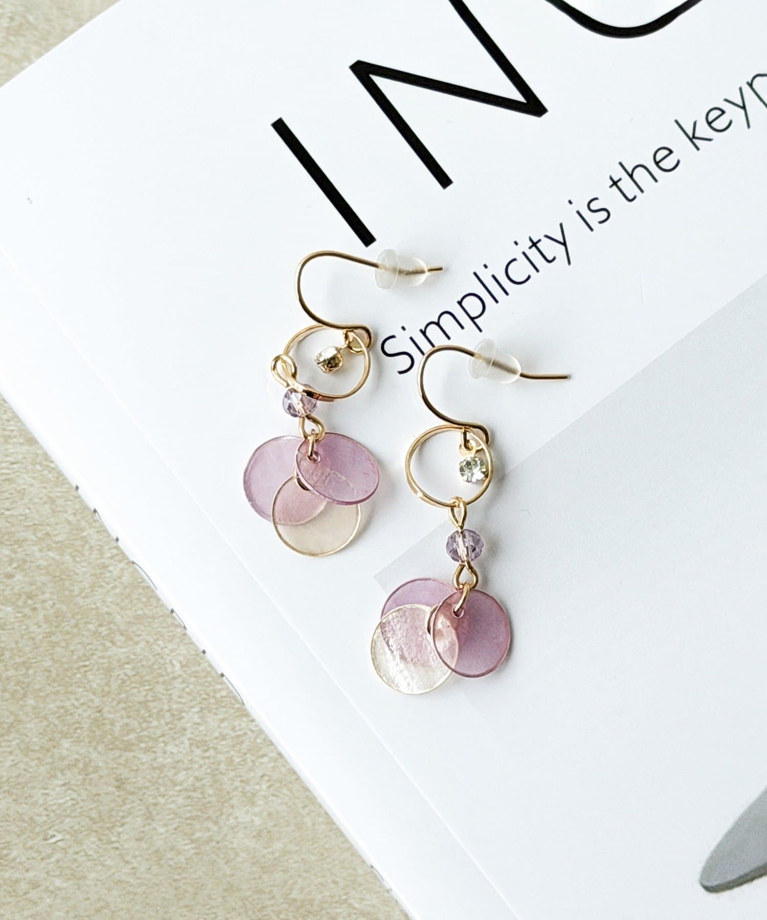 3COINS(スリーコインズ) ラウンドシェルピアス