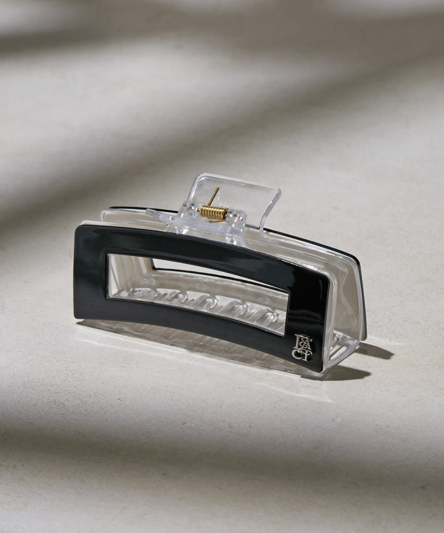 Lattice(ラティス) モチーフ付きスクエアクリップ