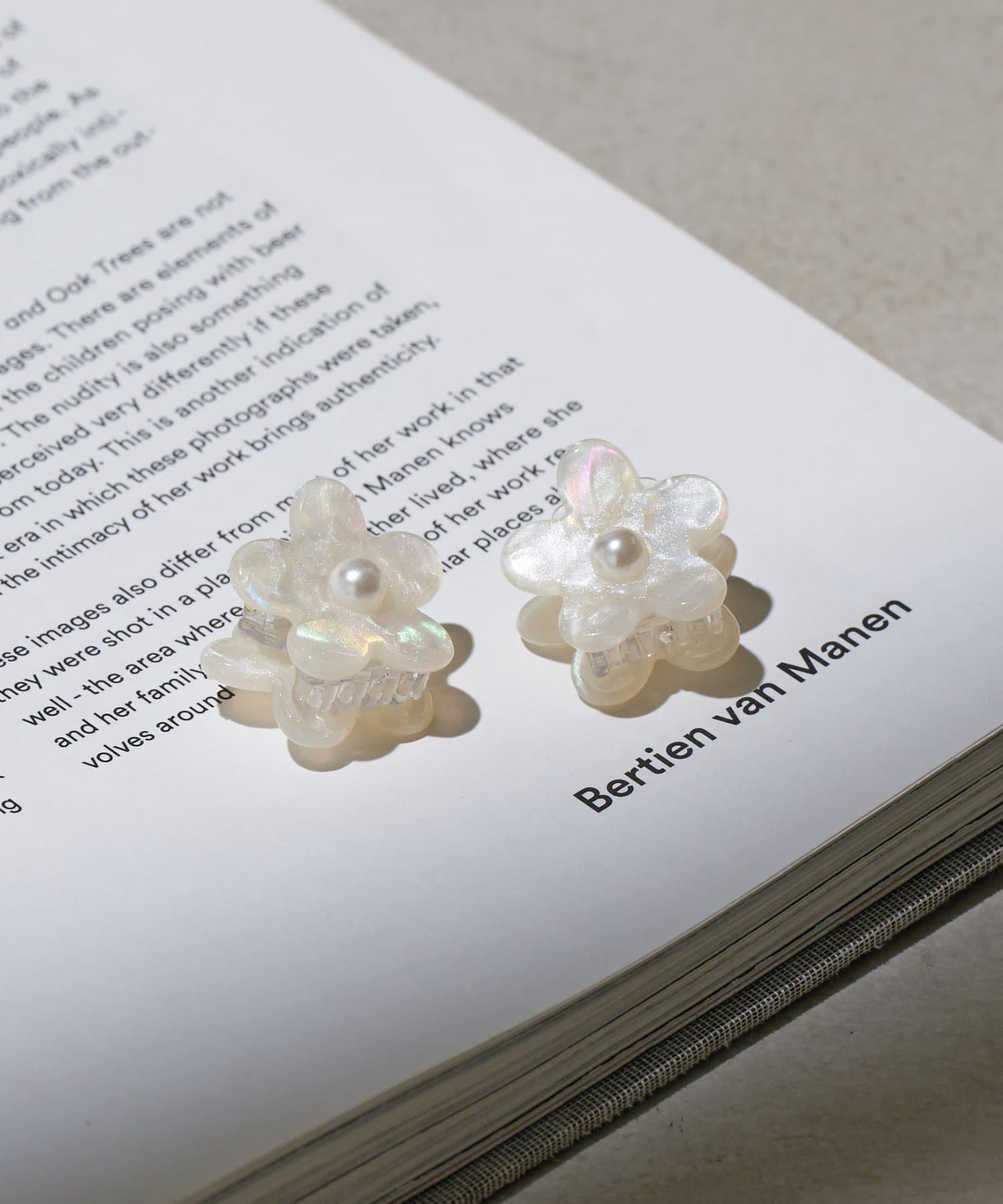 Lattice(ラティス) ニュアンスフラワーミニクリップセット(2P)