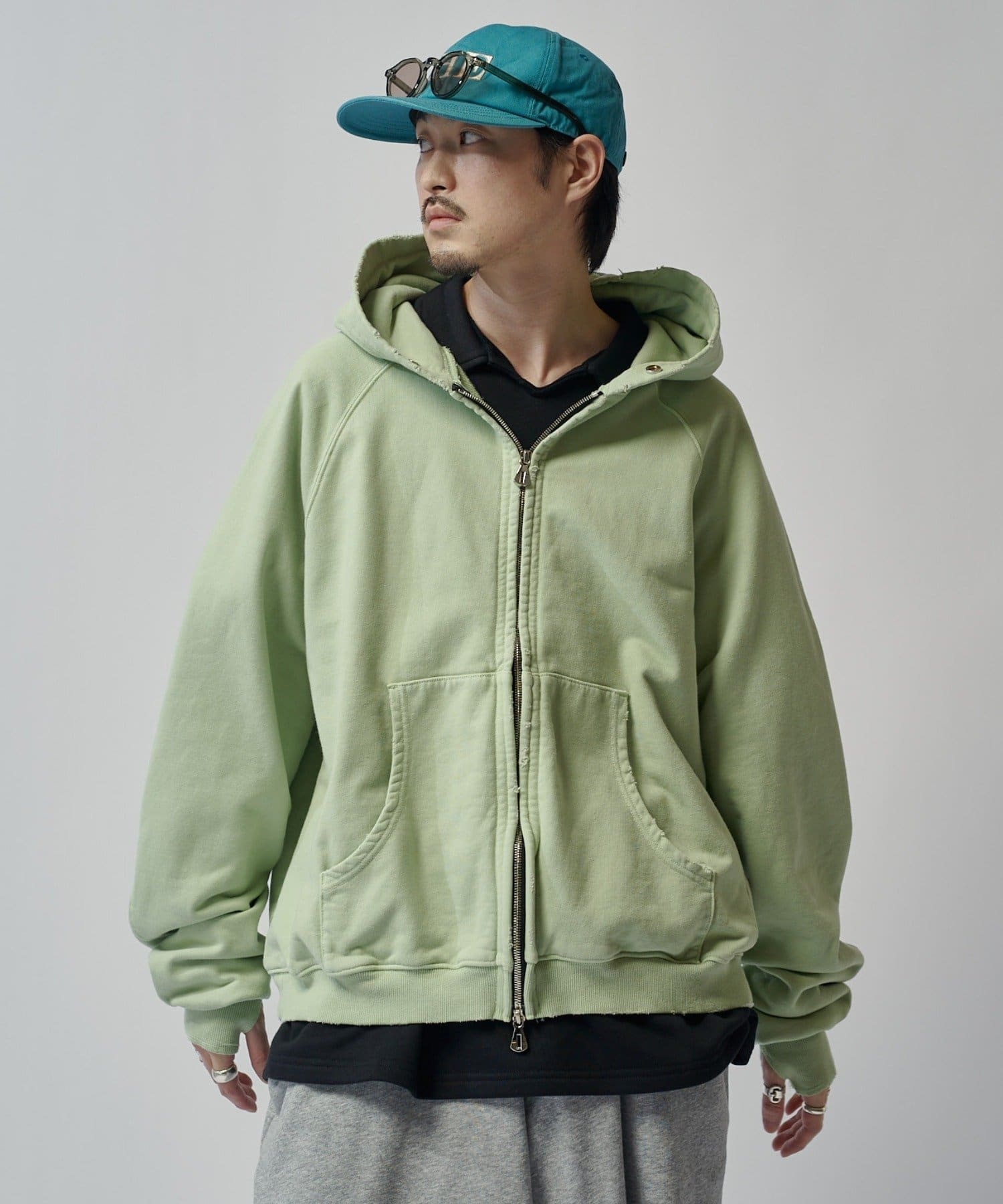 Lui's(ルイス) ピグメントZIPフーディー ITTI exclusive for Lui's