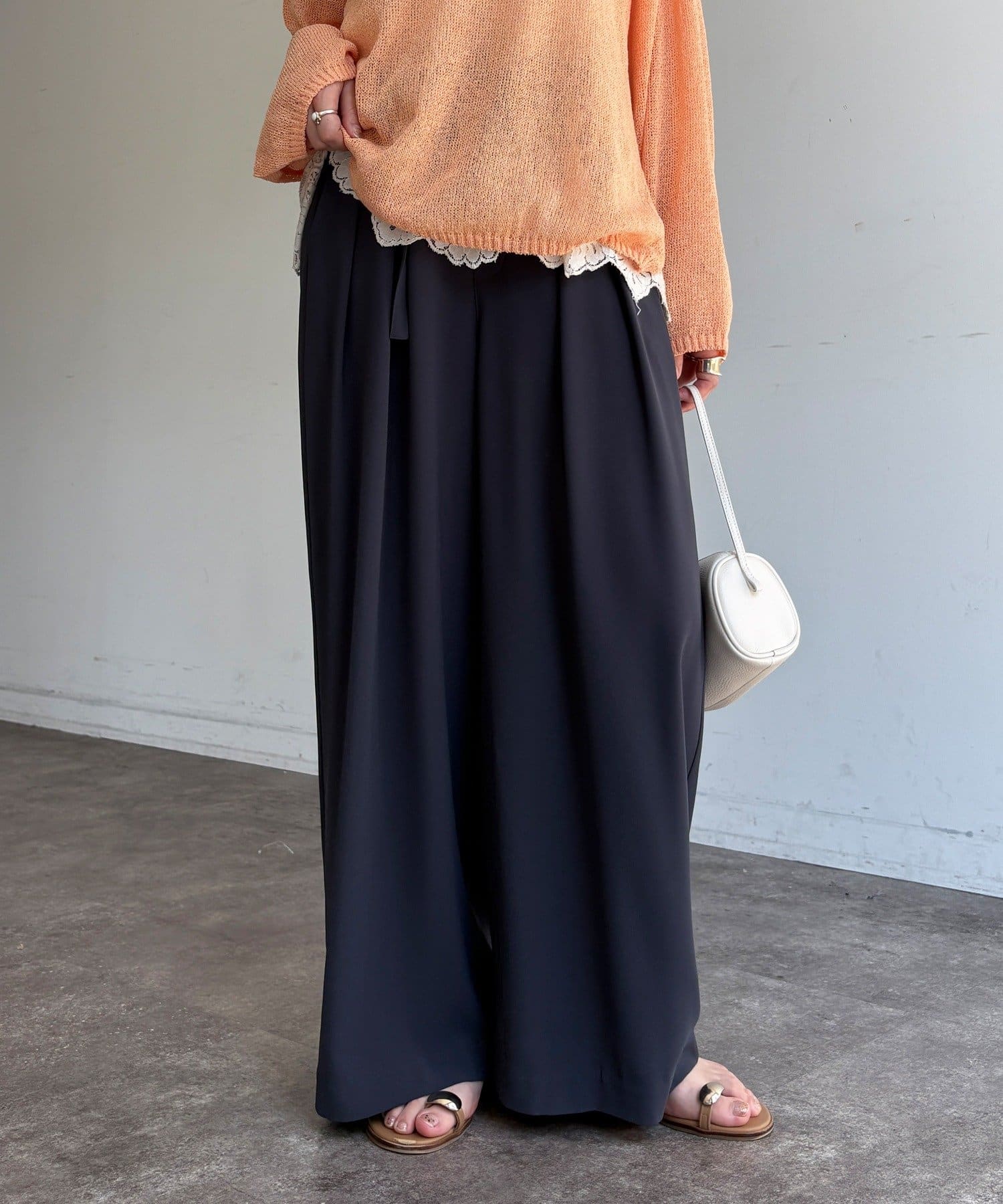 DOUDOU(ドゥドゥ) 【SAKURA・OKOCHI・REI企画】【WEB限定】ベルト付タックワイドパンツ